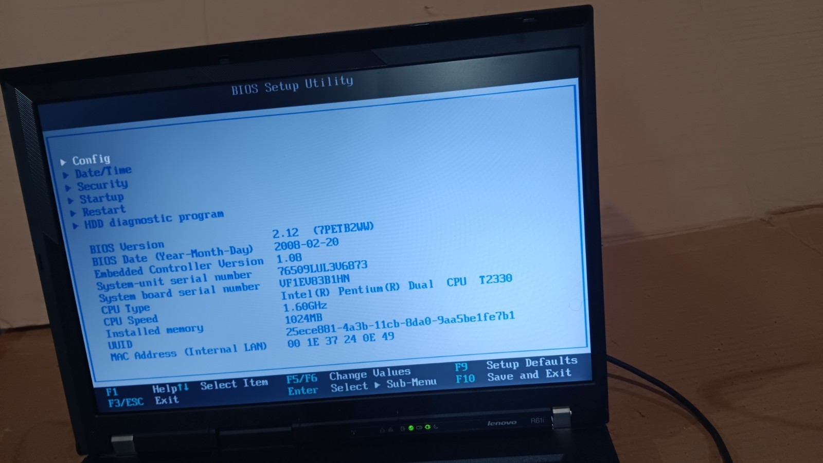 IBM Lenovo ThinkPad R61i Laptop Intel Dual core @ 1.60 GHz 15.4″ LCD Screen DVD