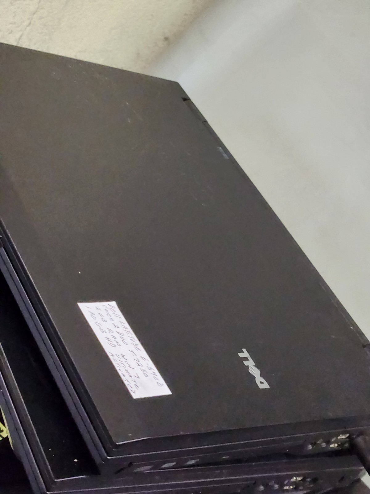 Dell Latitude E5400/C2D/2GB/120GB HD/Wi-Fi/ DVD/Win 7 Ultimate/Extended Battery