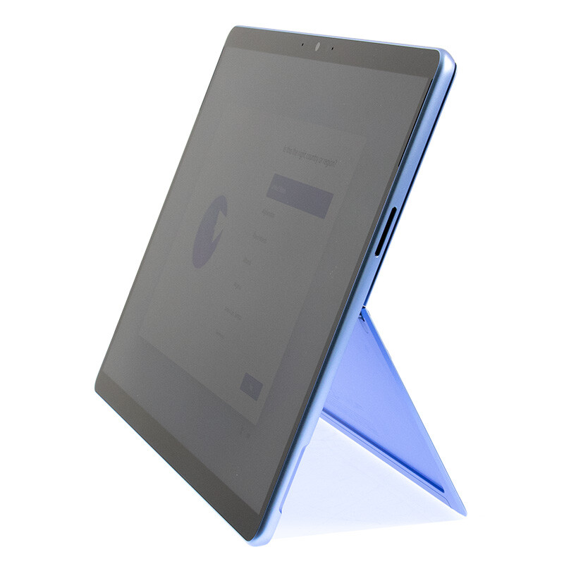 Microsoft Surface Pro 9 – 13″ – i5 – 8GB RAM – 256GB SSD – Sapphire – QEZ-00035