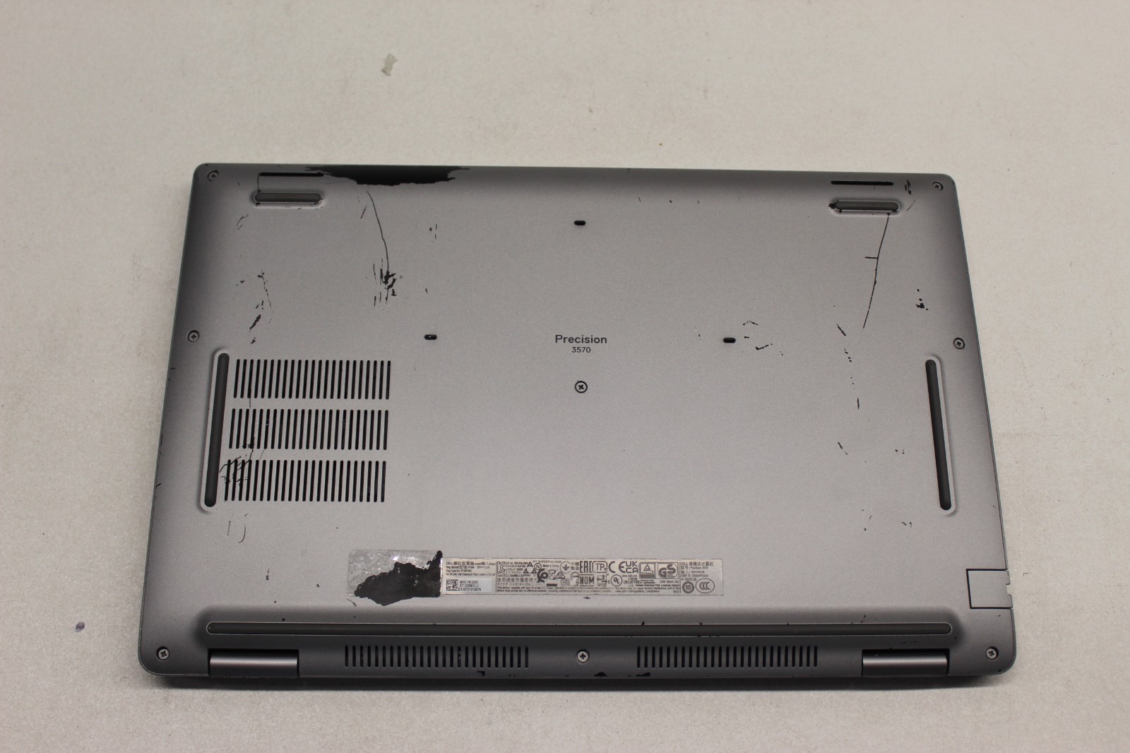 Dell Precision 3570 I7-1265U 512GB Nvme SSD 16GB DDR5 Win11Pro* NVIDIA T550