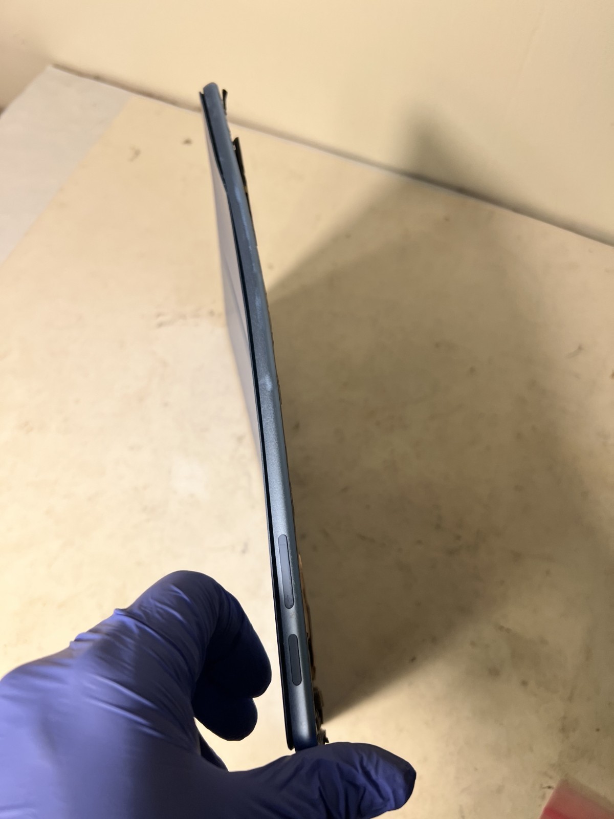 Microsoft Surface Pro 9 13″ i5-1235U 8GB RAM 2038 Sapphire AS-IS No Screen *BENT