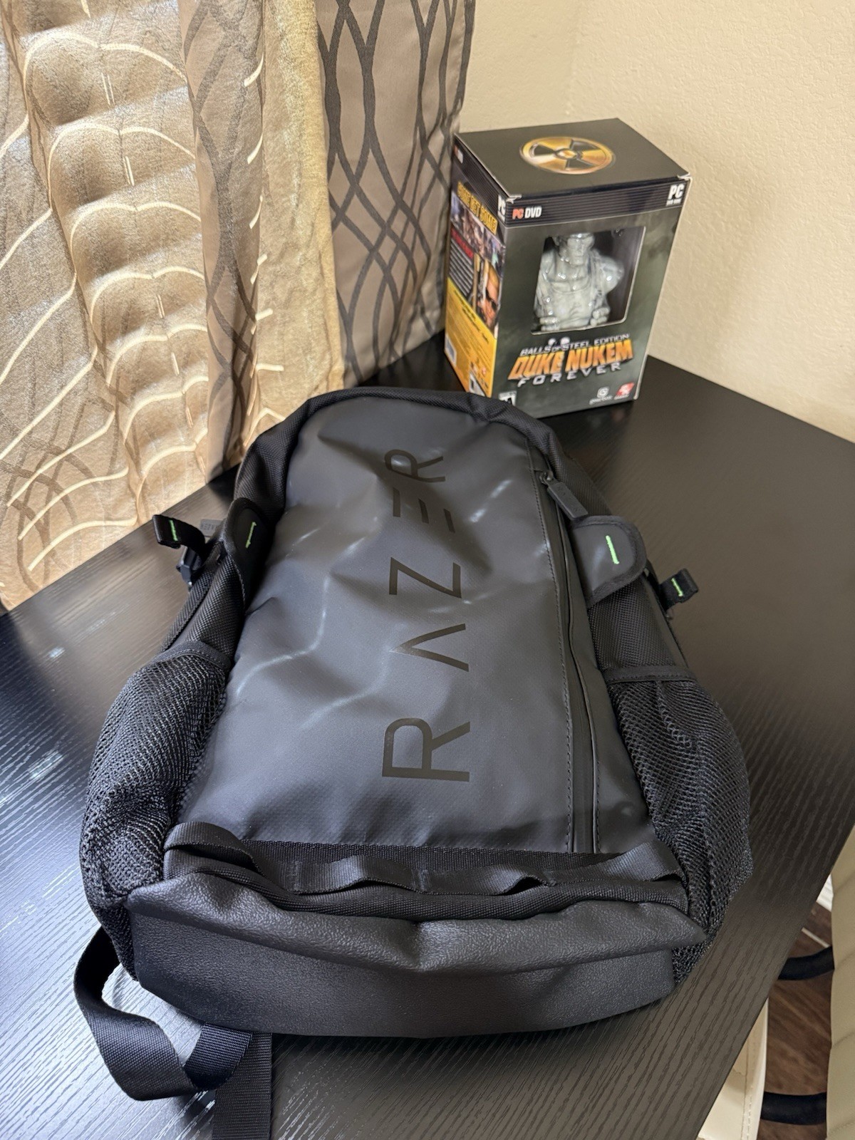Razer Blade Stealth 13 i7-8565U 256GB SSD NVIDIA MX150 + Charger + Backpack