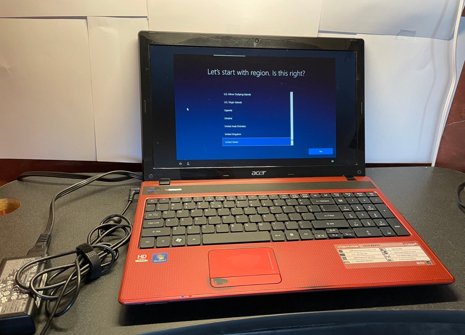 Acer Aspire 5253-BX415 15.6″ Laptop AMD C-50 3GB RAM 500GB HDD
