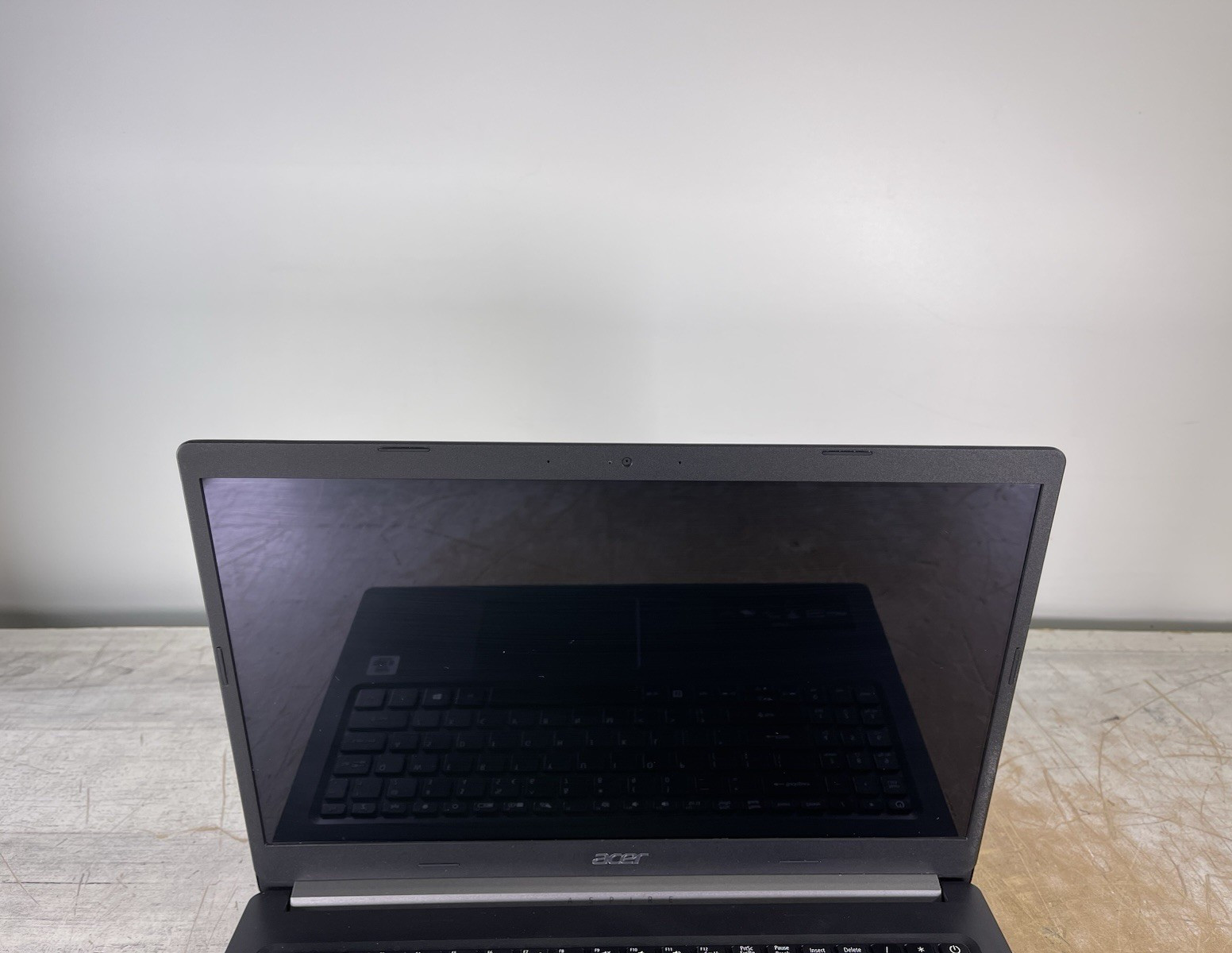 ACER ASPIRE 5 A515-55T-54BM i5-1035G1 @ 1.00GHz, 4GB RAM, NO HDD/OS – (PARTS)