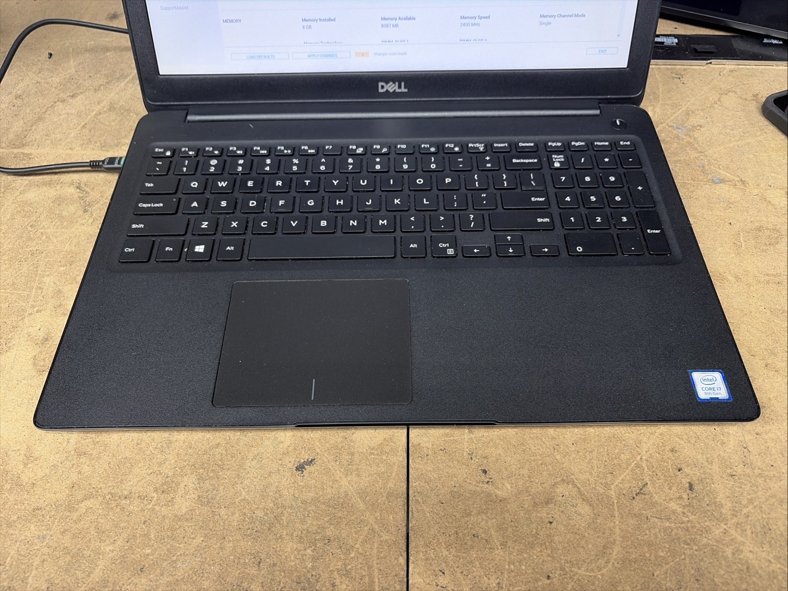 Dell Latitude 3500 15.6” FHD i7-8565U 8GB RAM NO OS/SSD