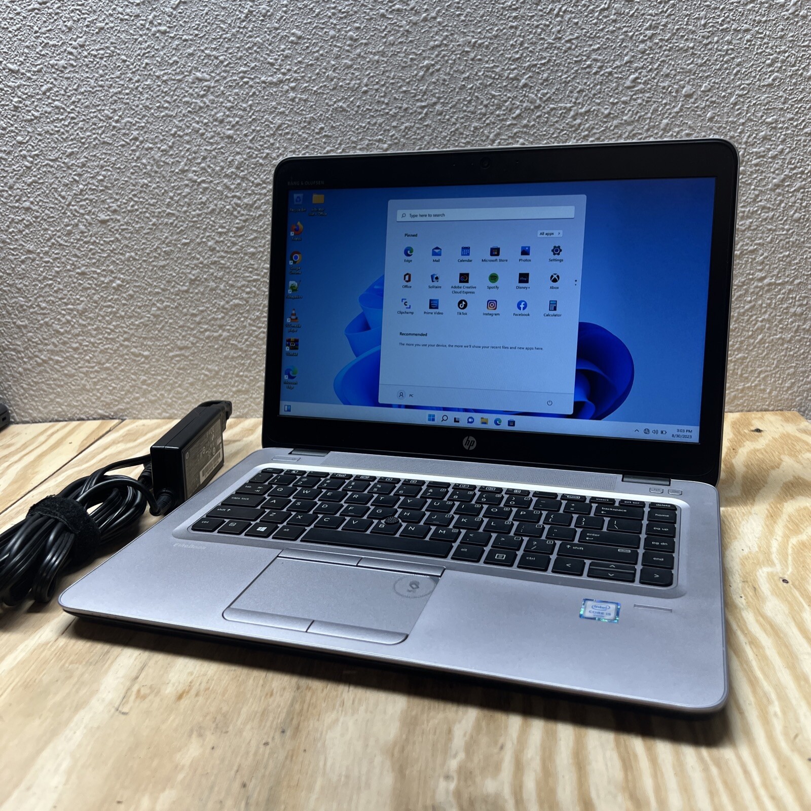 HP 840 Elite book G3 14″ FHD, Intel i5-6200U, 8GB, 256GB SSD, Win 11 Pro.