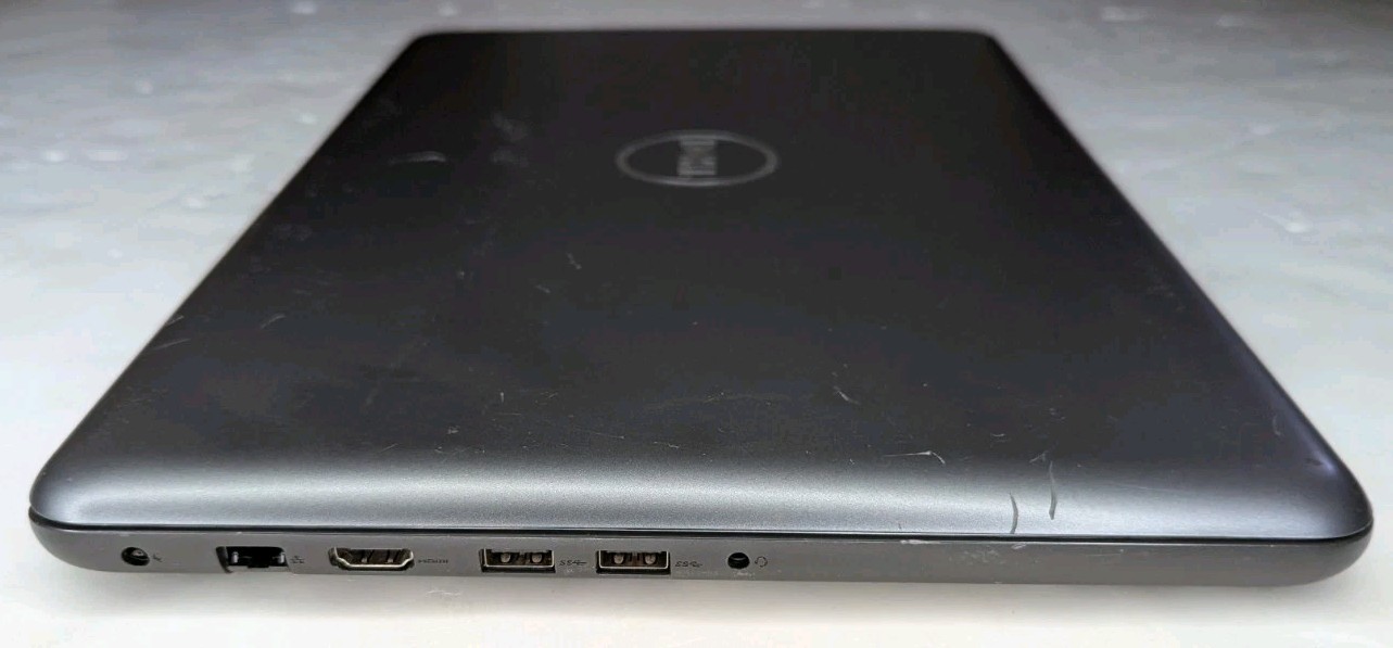 Dell Inspiron 5567 15.6″ Core i5-7200U 2.50GHz 12GB RAM 128GB SSD Windows 11