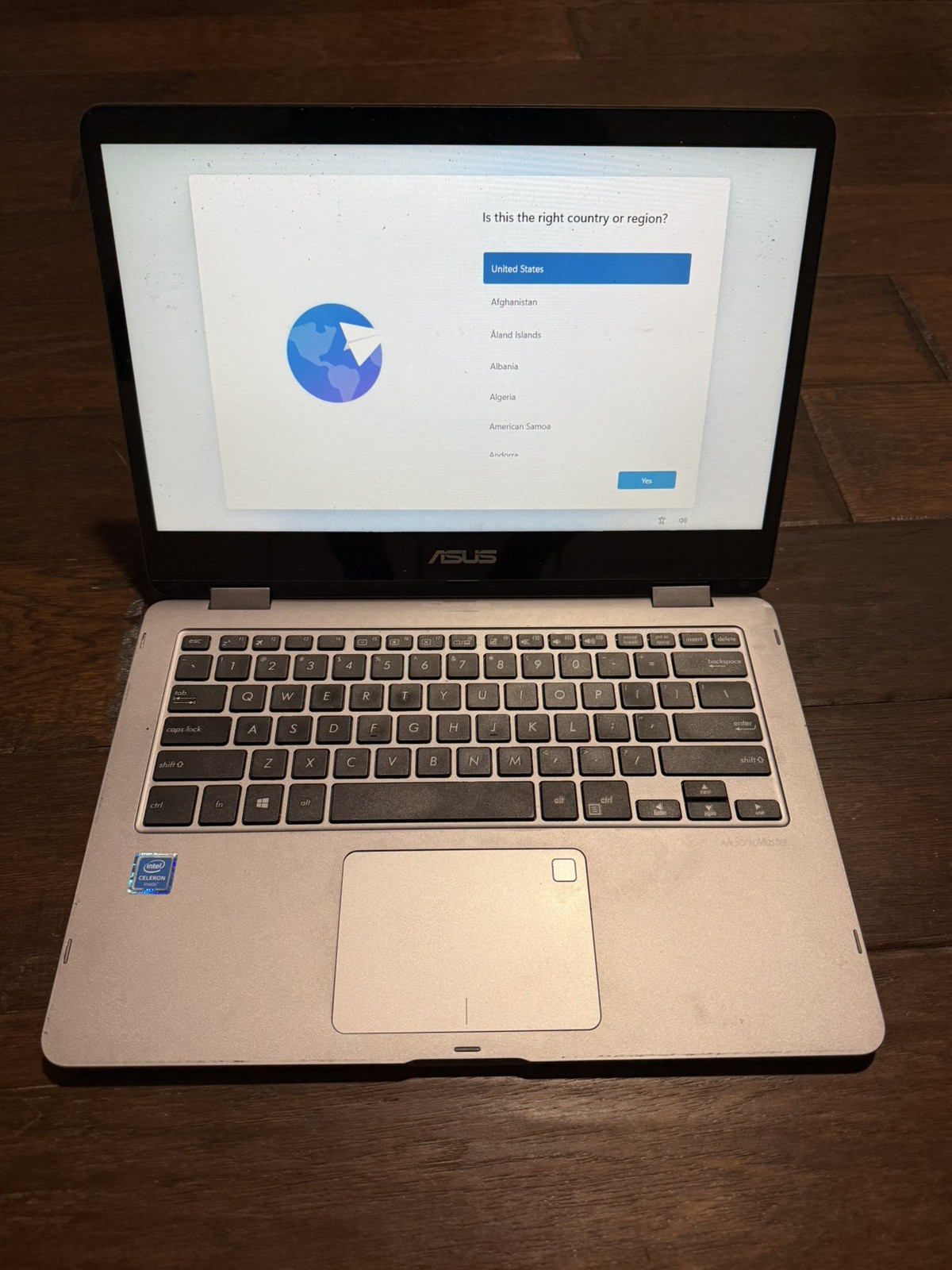 ASUS VivoBook Flip 14 TP401M 14″ FHD Touch Screen 2-In-1 Laptop – Read Desc