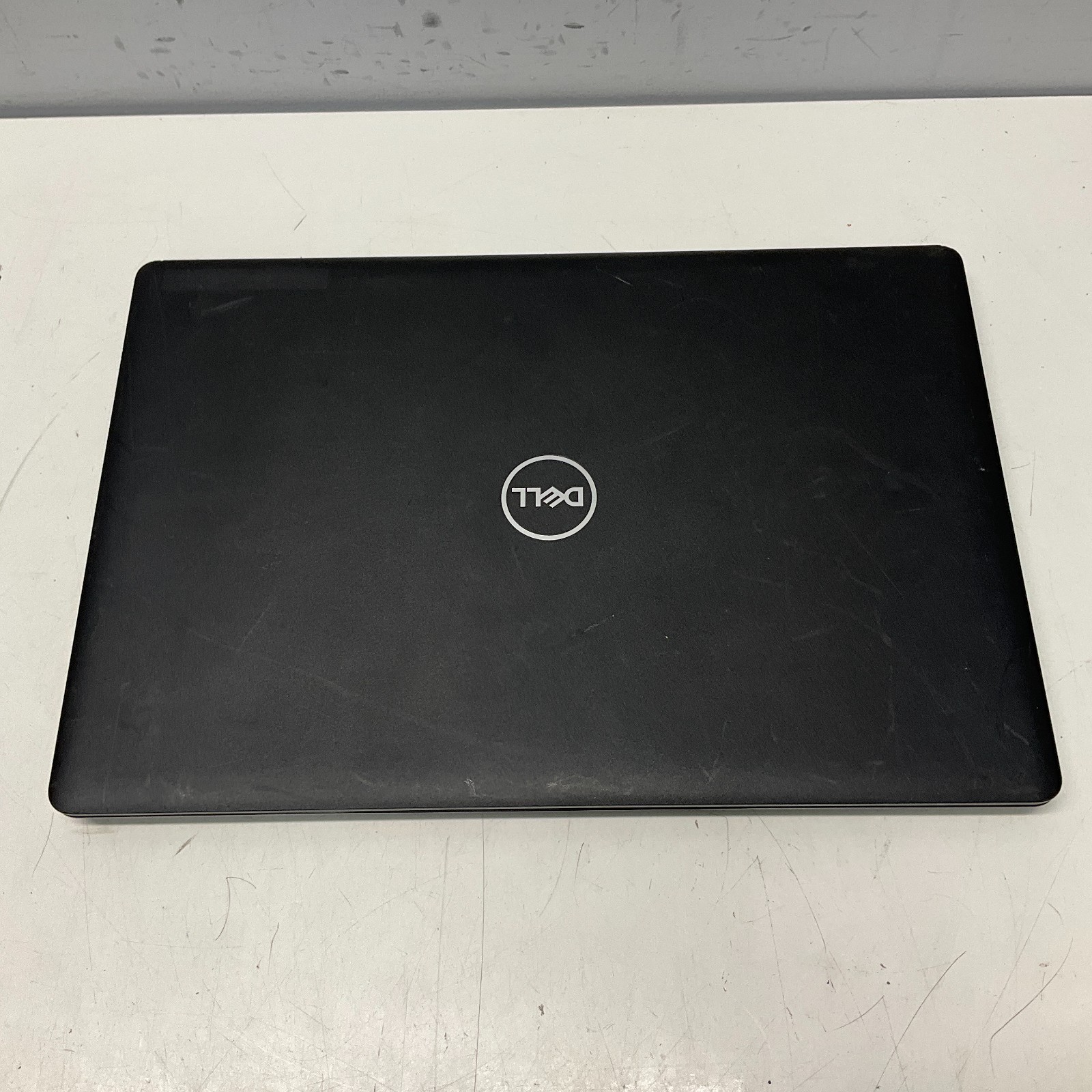 Dell Latitude 3590 15.6 i5-8250U 1.60GHz Laptop FOR PARTS ONLY BROKEN LCD AS IS