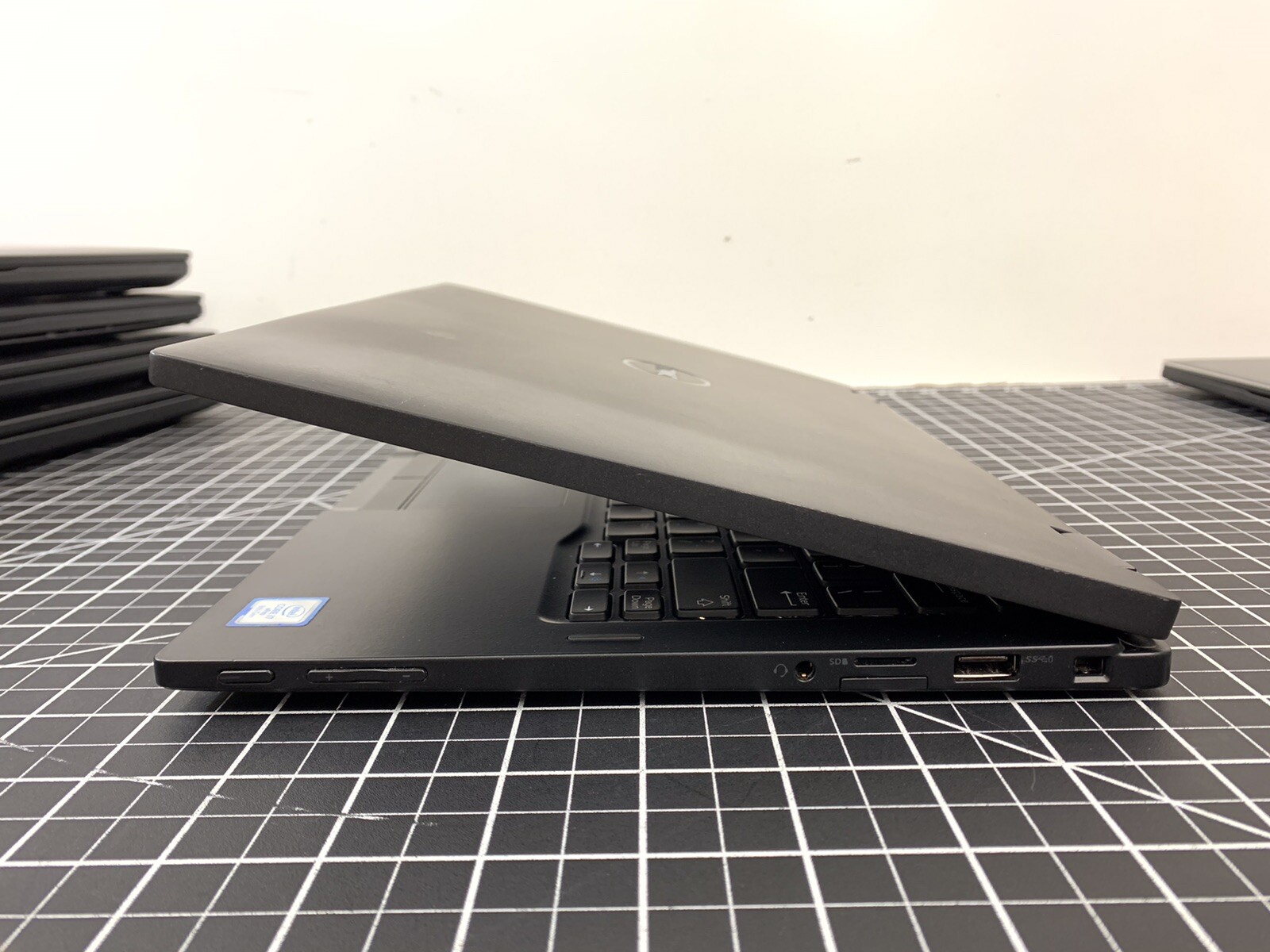 Dell Latitude E7390 Touch 13.3” Core i7-8650U @ 1.90 GHz | 128GB, 16GB | #T541