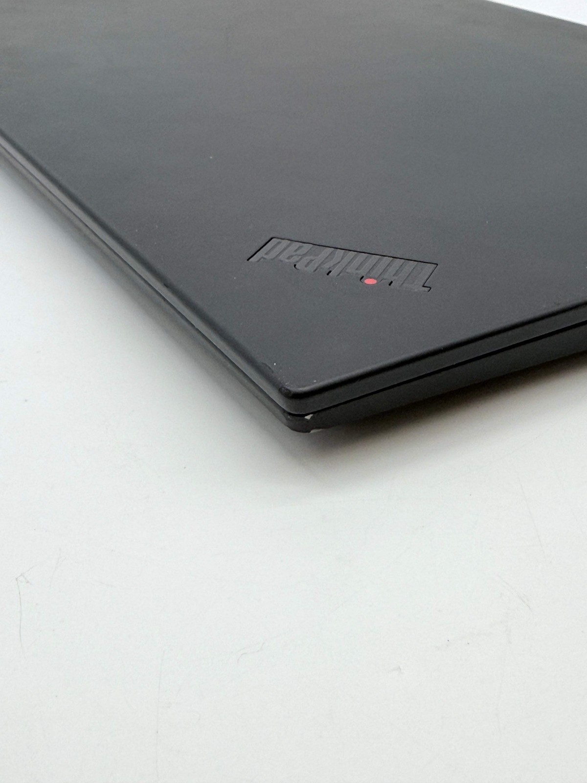 Lenovo ThinkPad P1 Gen 3 16″ Intel UHD Graphics P630 32GB RAM 1TB Black Laptop