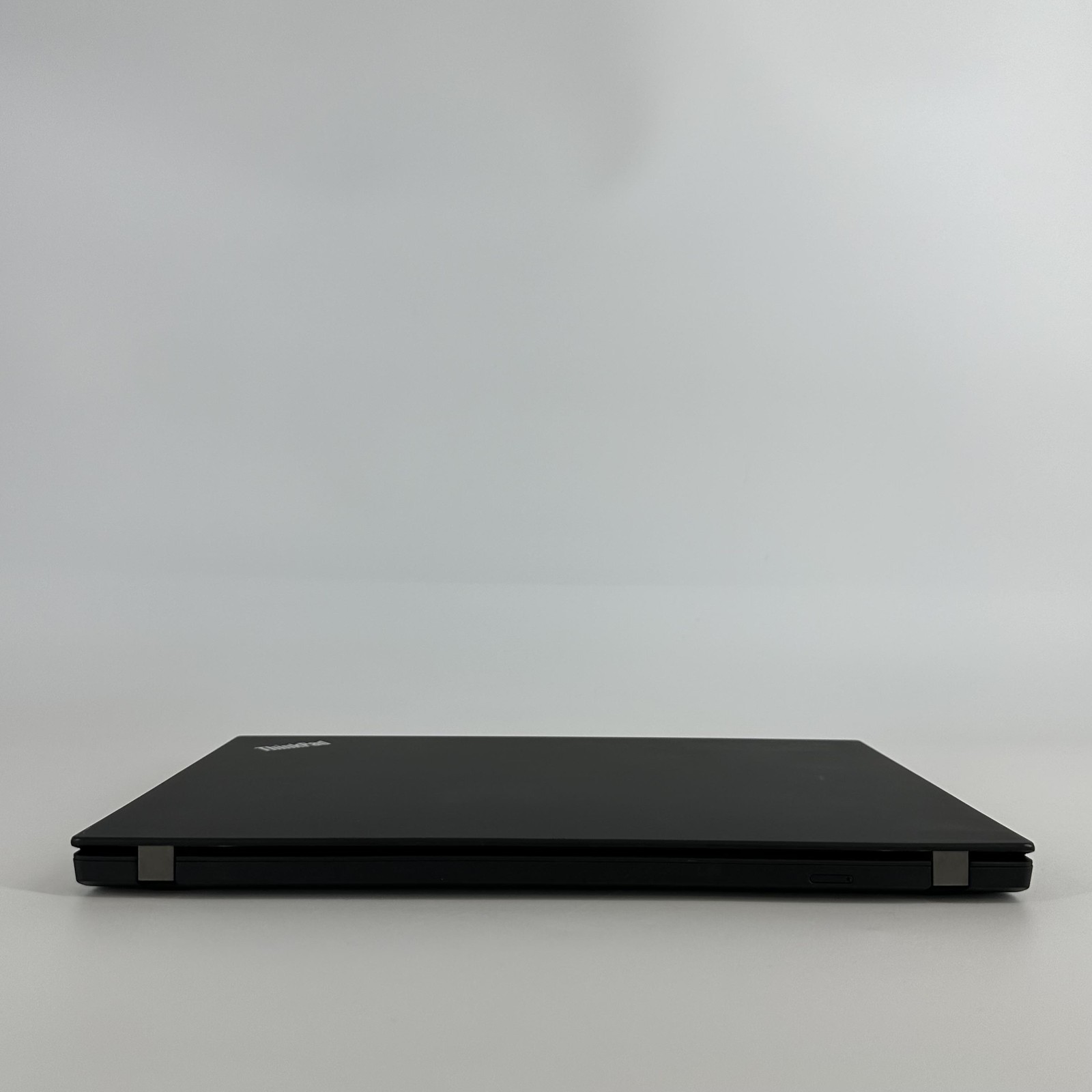 Lenovo ThinkPad P14s Gen 2 FHD 1.9 GHz Ryzen 7 PRO 5850U 32GB 512GB SSD Good