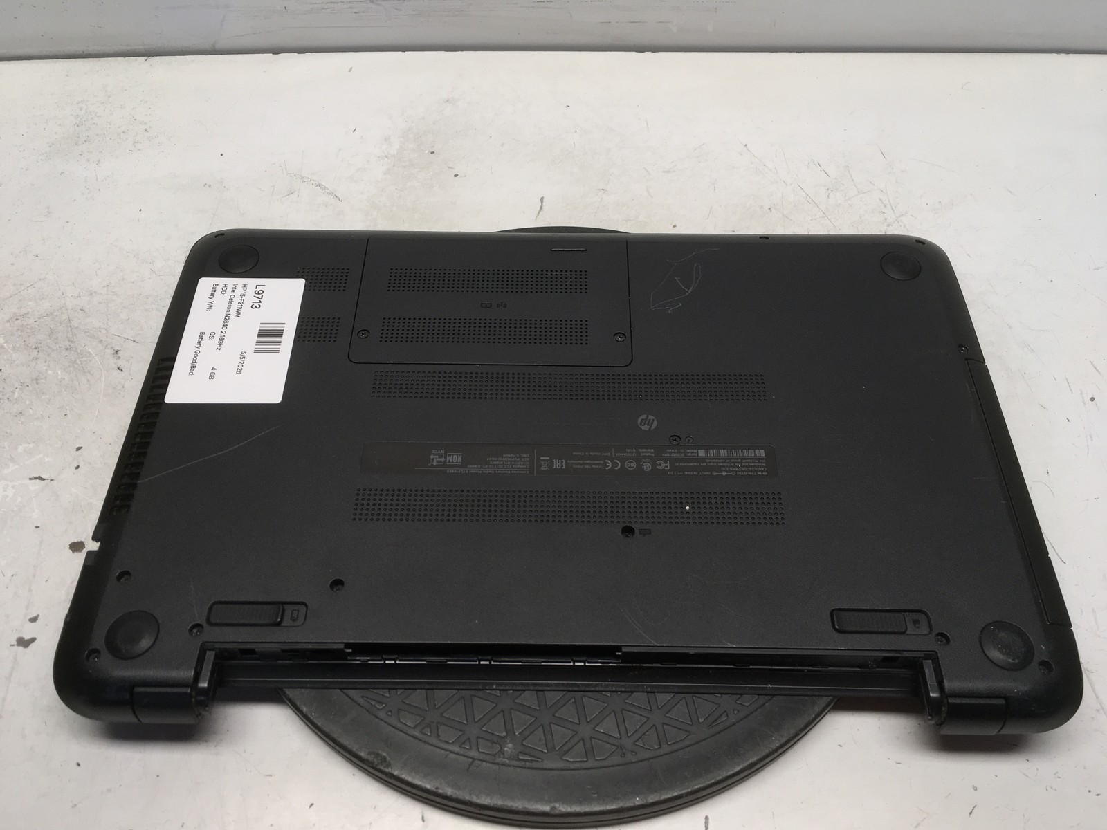 HP 15-F211WM Intel Celeron N2840 2.16GHz 4 GB NO HDD No Batt