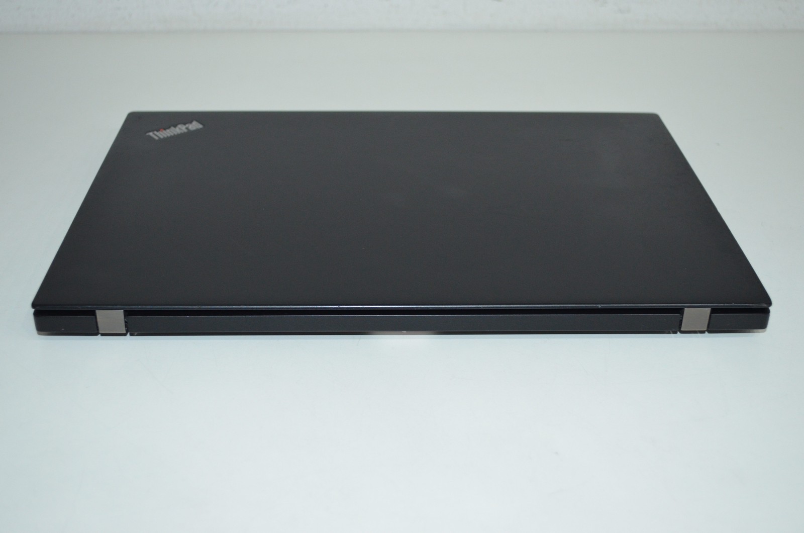 Lenovo ThinkPad T470s – Intel Core i5-7300U 2.60 GHz – 8GB RAM – No HDD