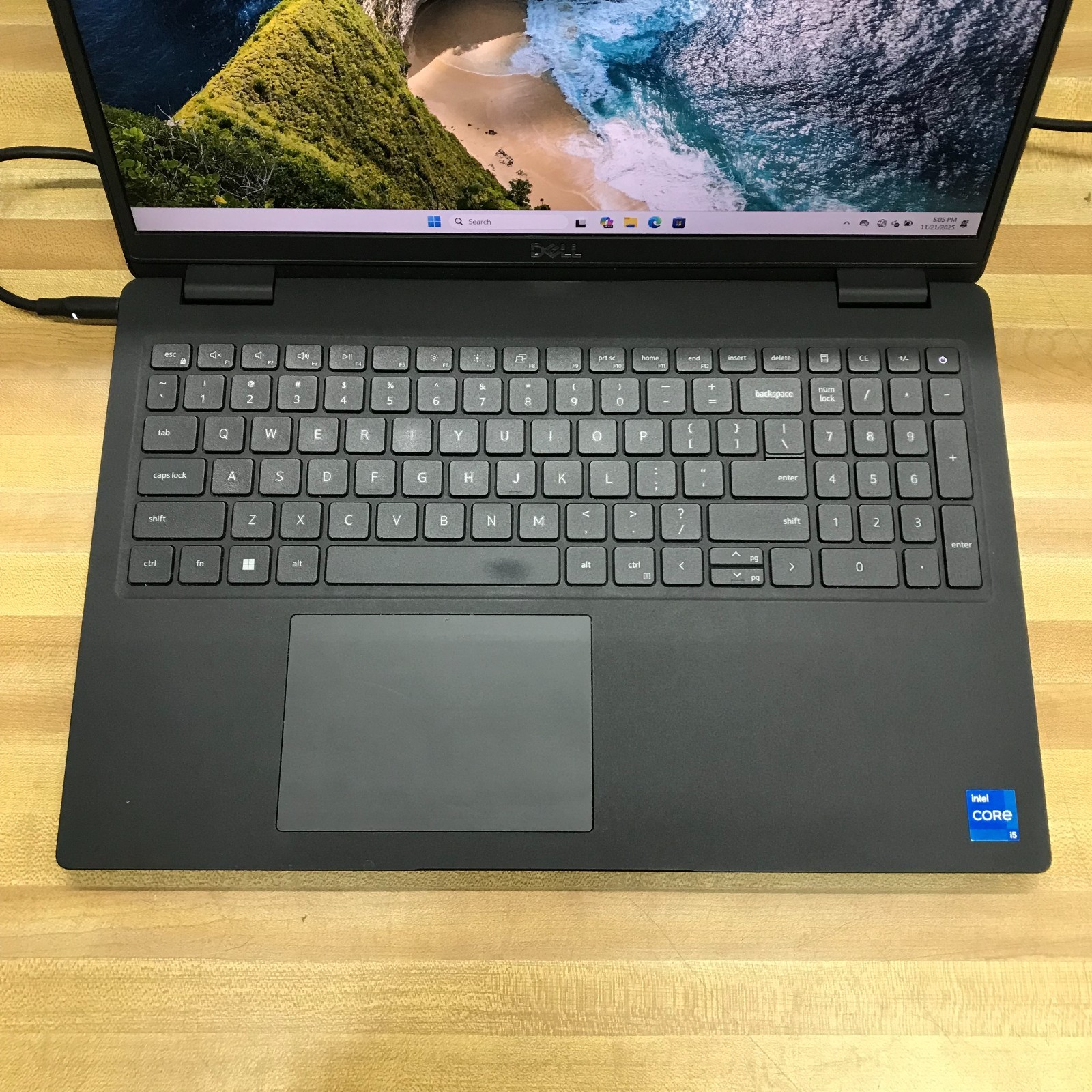 Dell Latitude 3520 15.6″ i5-1135G7 2.4GHz 8GB RAM 256GB SSD (Windows 11 Pro)