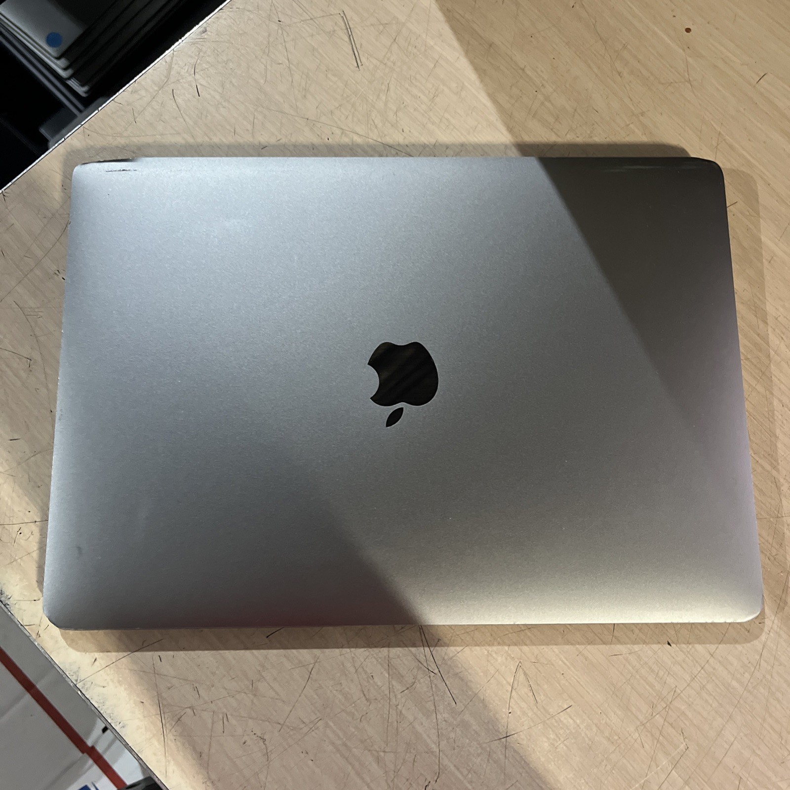 APPLE MACBOOK AIR 13″ SCISSOR, 2020 CORE I3-1000NG4 1.1GHZ 8GB RAM 256SSD