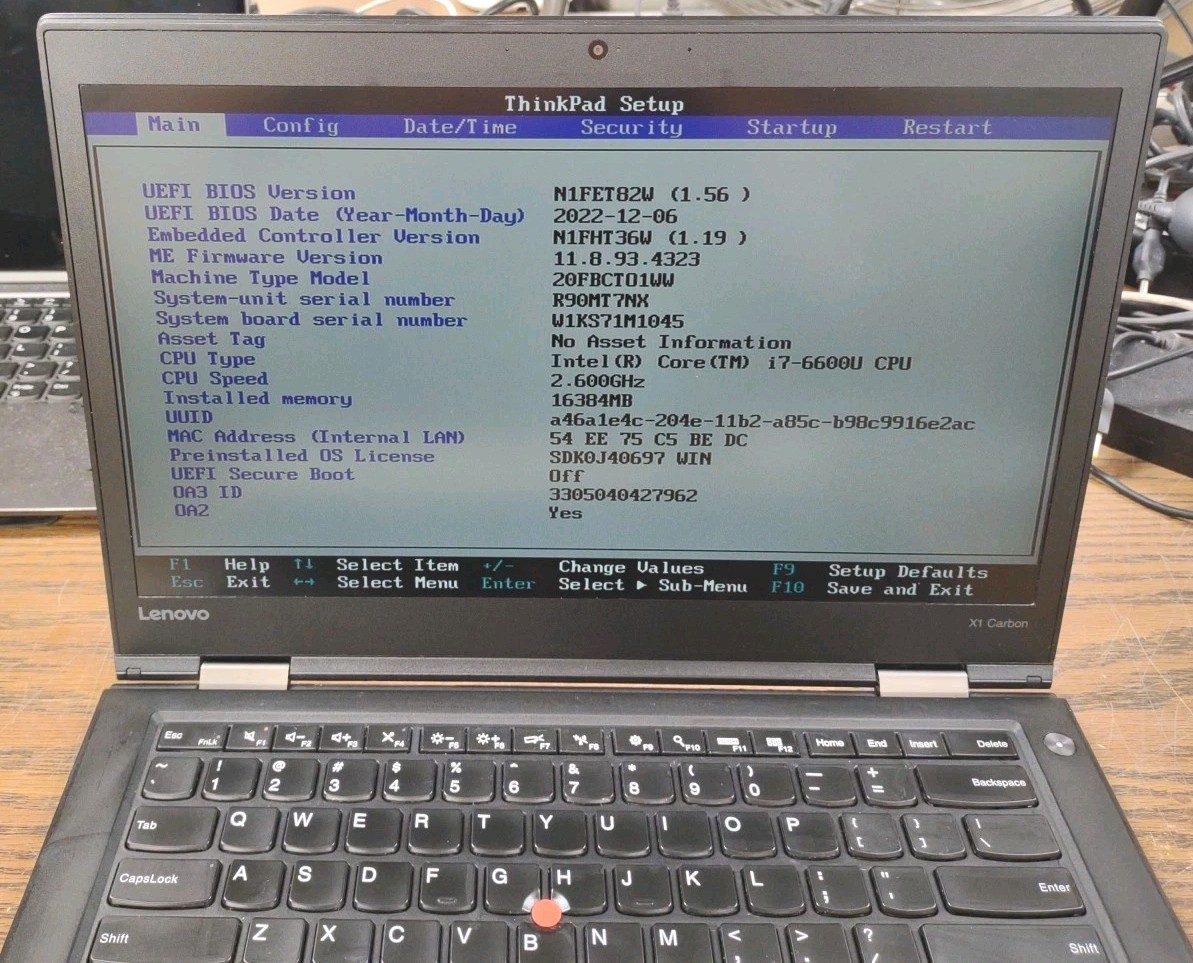 Lenovo ThinkPad X1 Carbon 4th Gen 14″ i7-6600U, 16GB Ram, 256GB SSD.
