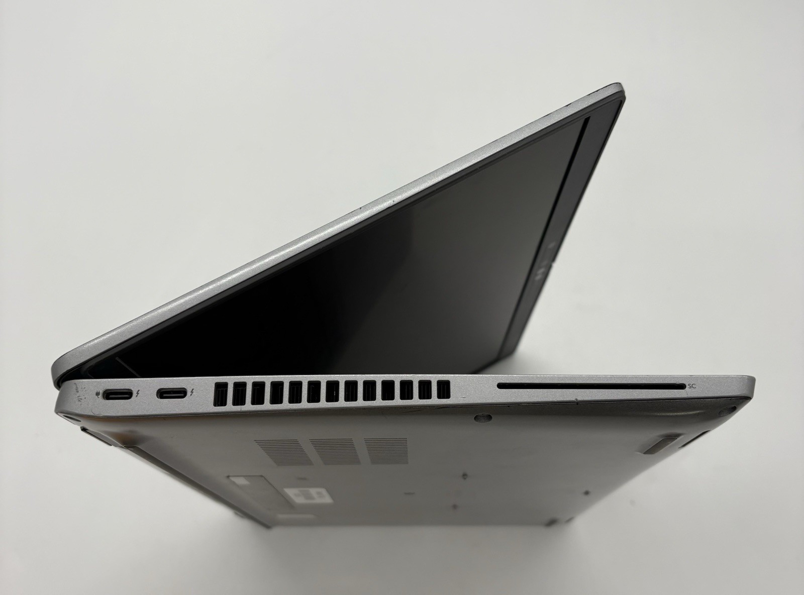 Dell Latitude 5430 Core i7-1255U 2.69 GHz 16 GB 512GB NVMe Windows 11 Pro FHD
