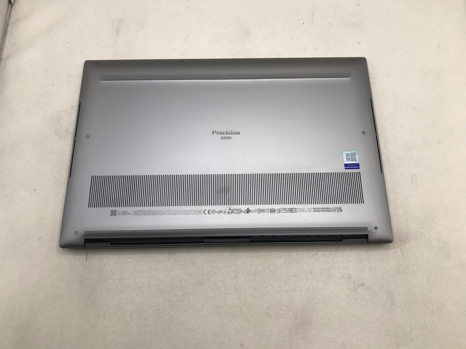 DELL PRECISION 5550 15″ i7 2.7GHz 64GB RAM 1TB SSD *GRADE D*