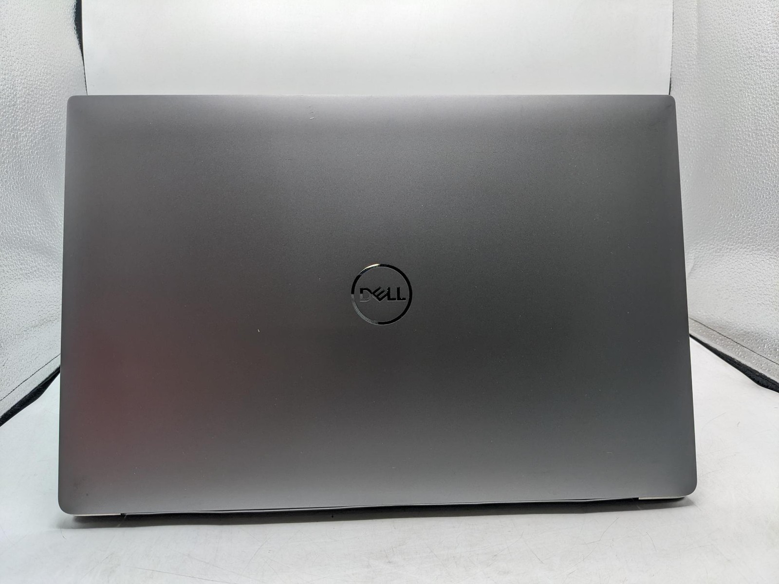 DELL PRECISION 5540 15″ INTEL XEON E-2276m 2.8GHz 32GB RAM 512GB *GRADE D*