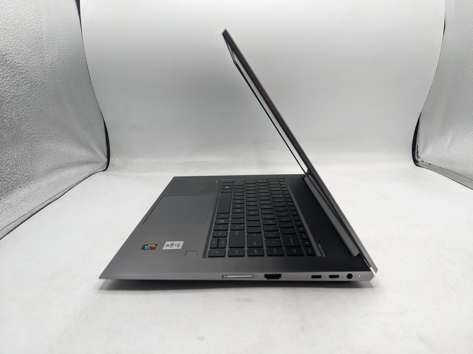 HP ZBOOK STUDIO G8 I7-11850H 2.5Ghz 32GB RAM 1TB SSD *GRADE D*