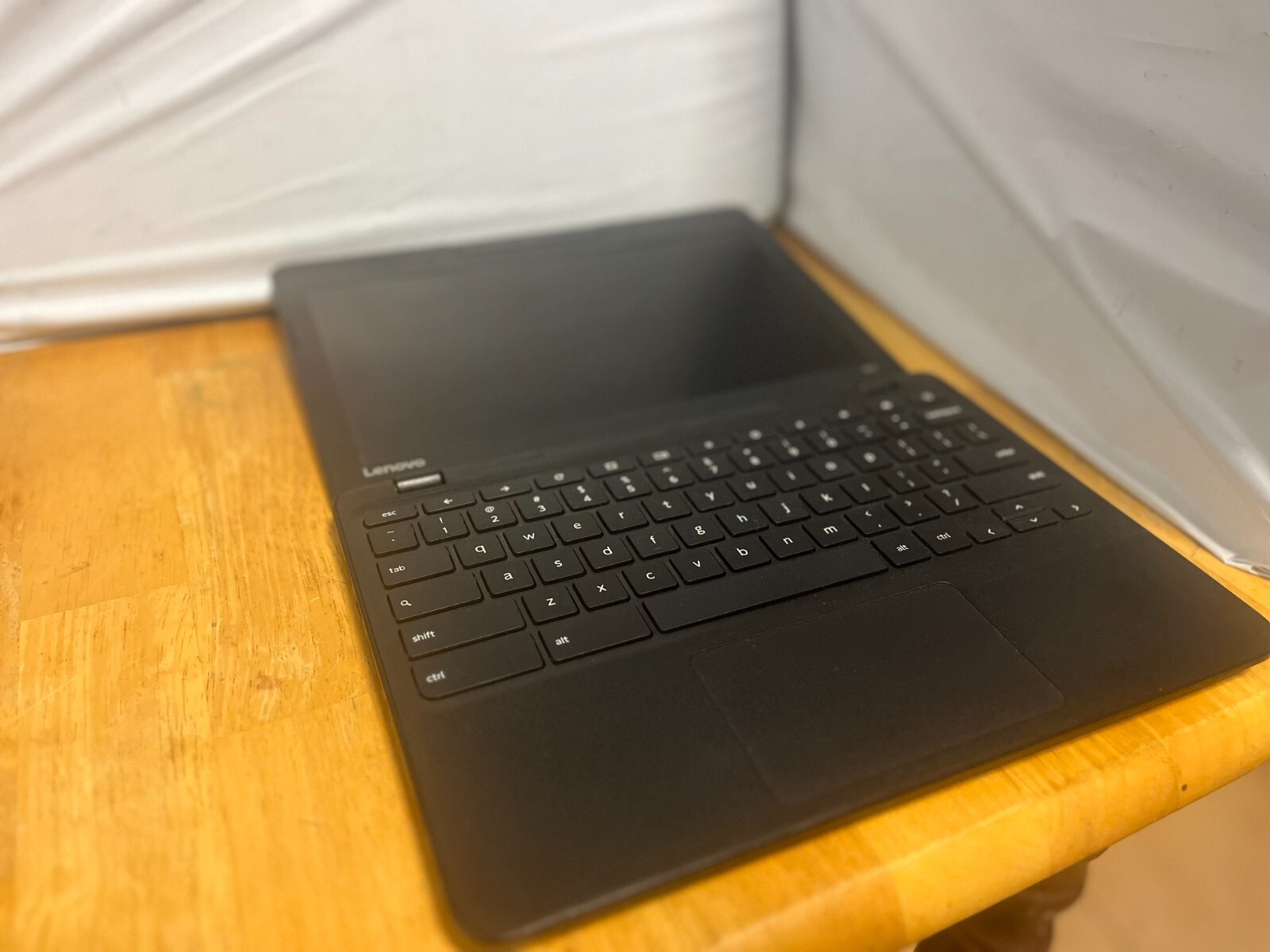 Lenovo N23 Chromebook 11.6″ (16GB eMMC, Intel Celeron N3060, 4GB RAM) Laptop…