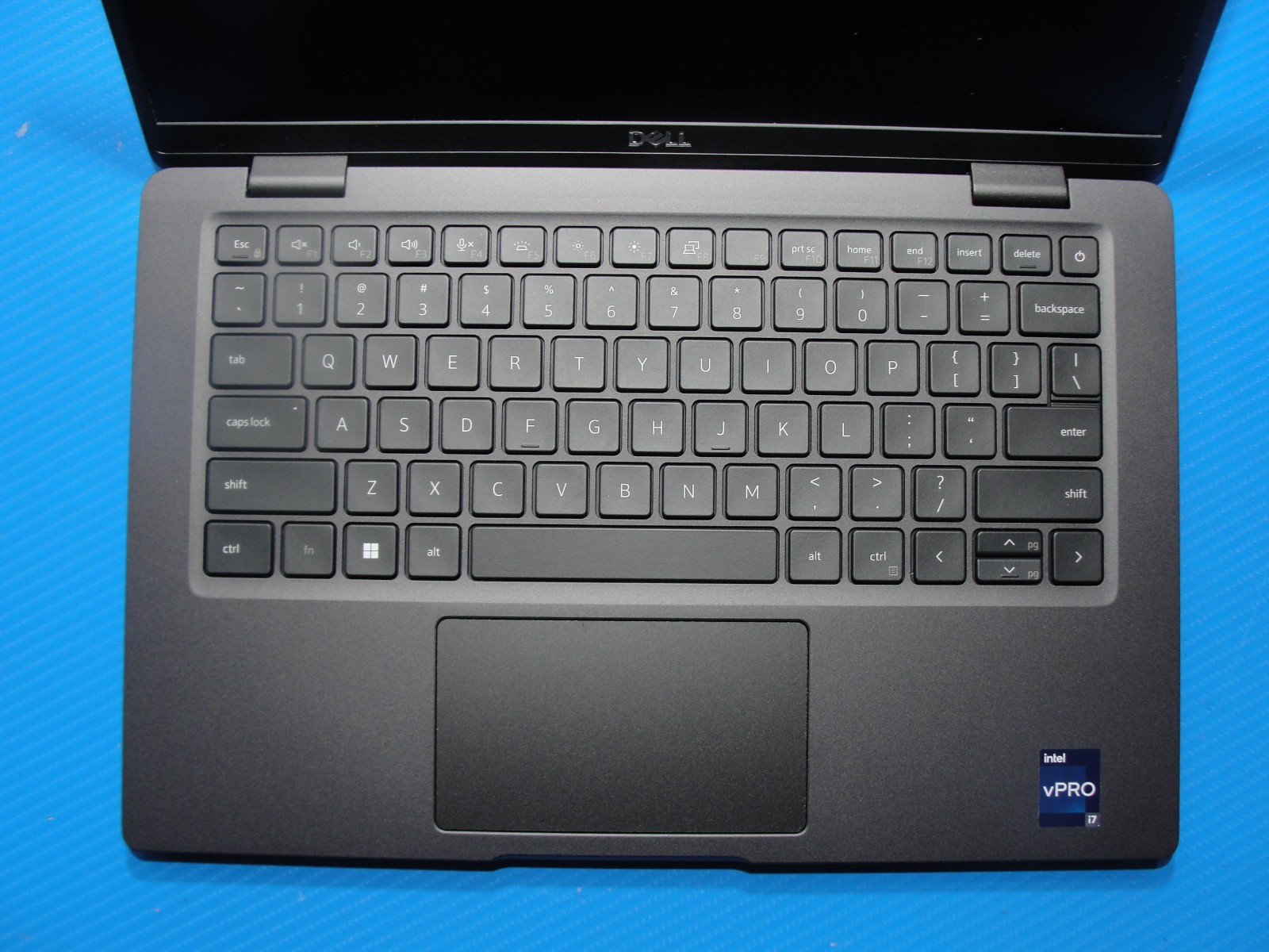 Dell Latitude 7330 13.3″FHD Core vPRO i7-1265U 1.8GHz 16GB RAM 512GB SSD+Charger