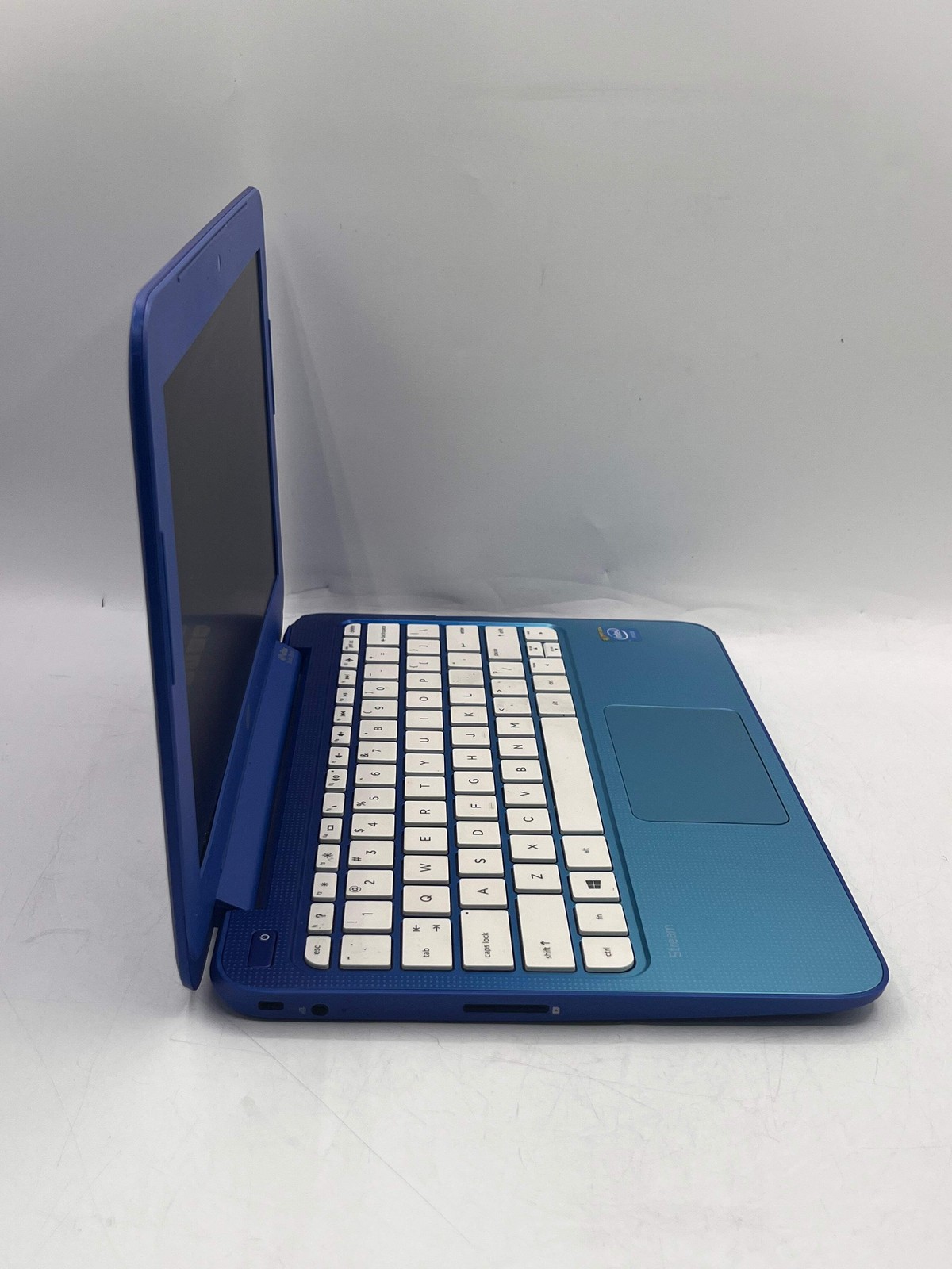 HP Stream 11-D010WM 11″ Celeron N2840 2.1GHz 2GB 32GB – Blue READ