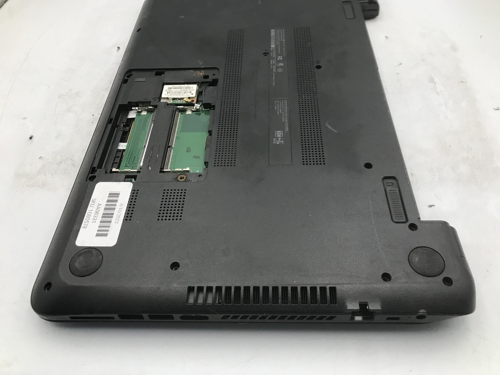 HP 15 F018DX – FOR PARTS/REPAIR – INTEL I3 4TH GEN – NO RAM – READ DESCRIP – BB