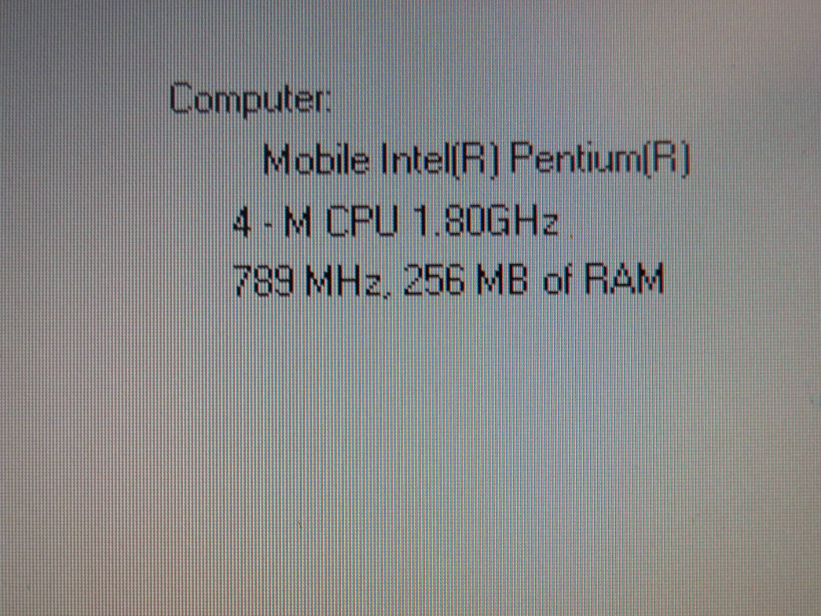 Dell Inspiron 2650 PP04L 1.80GHz 789MHz 256MB Ram 4GHD Laptop w/ Power Cord