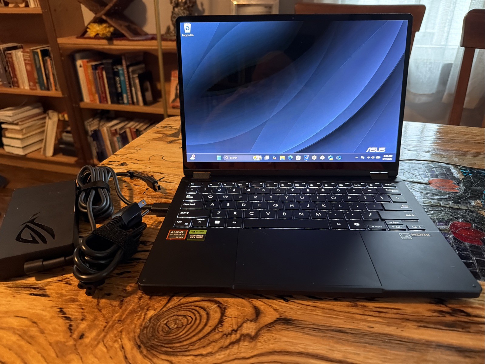 ASUS ProArt PX13 13.3″ 2-in-1 Convertible 3K 120Hz OLED Ryzen AI9 HX370 RTX4050