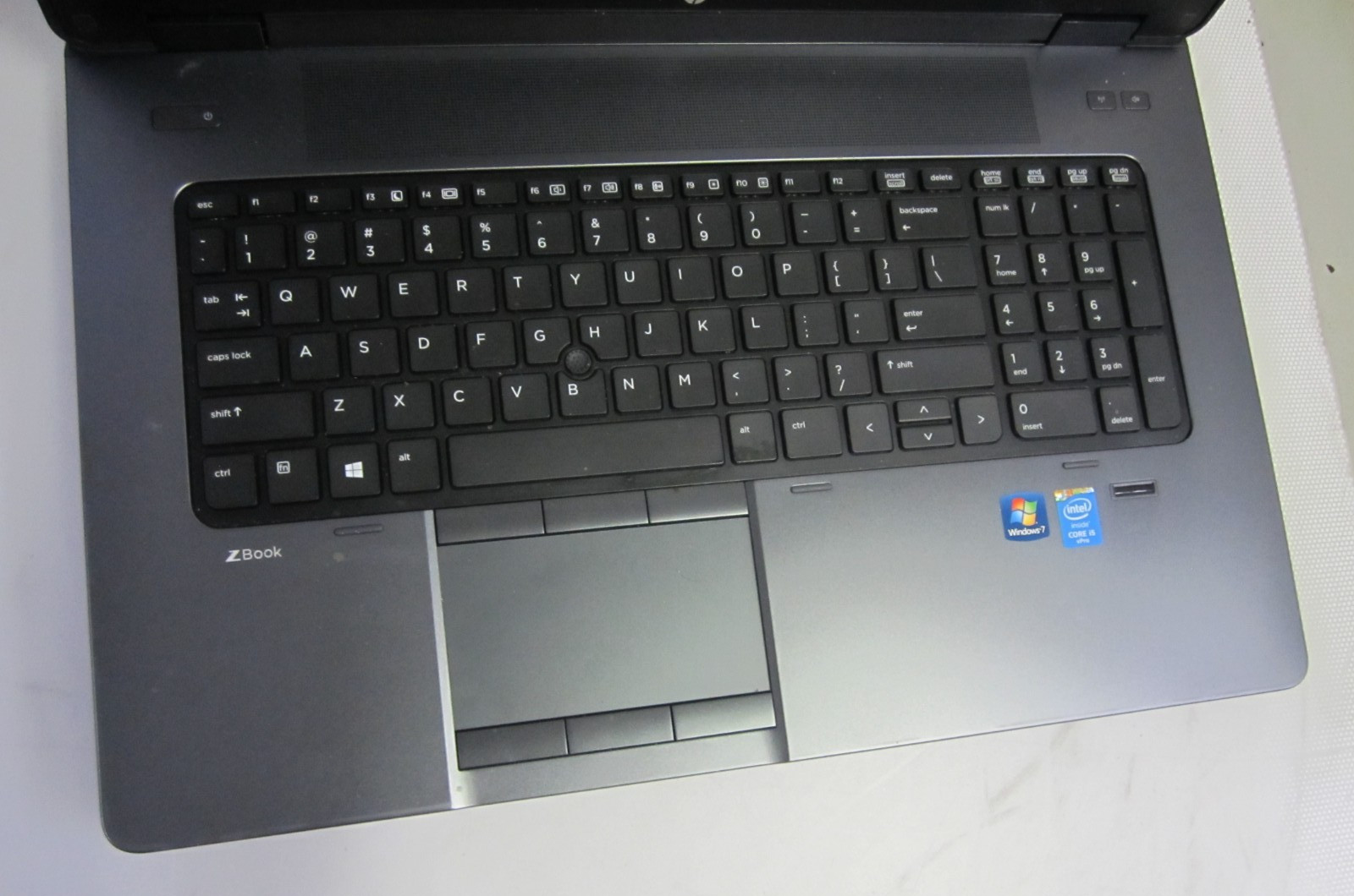 HP ZBook 17 G2 i5-4310M 2.70GHz 16GB 320GB LAPTOP + AC NO OS/BTRY READ