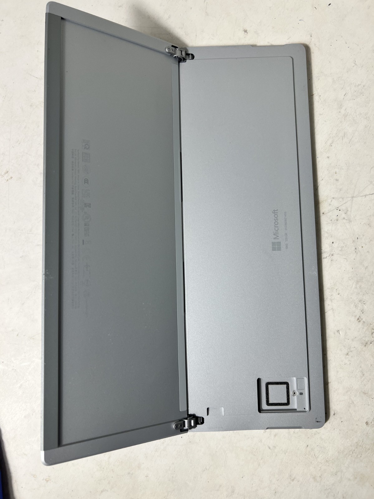 Microsoft Surface Pro 7+ 1960 12.3″ i5-1135G7 2.4GHz 8GB RAM 📖AS-IS NO SCREEN📖