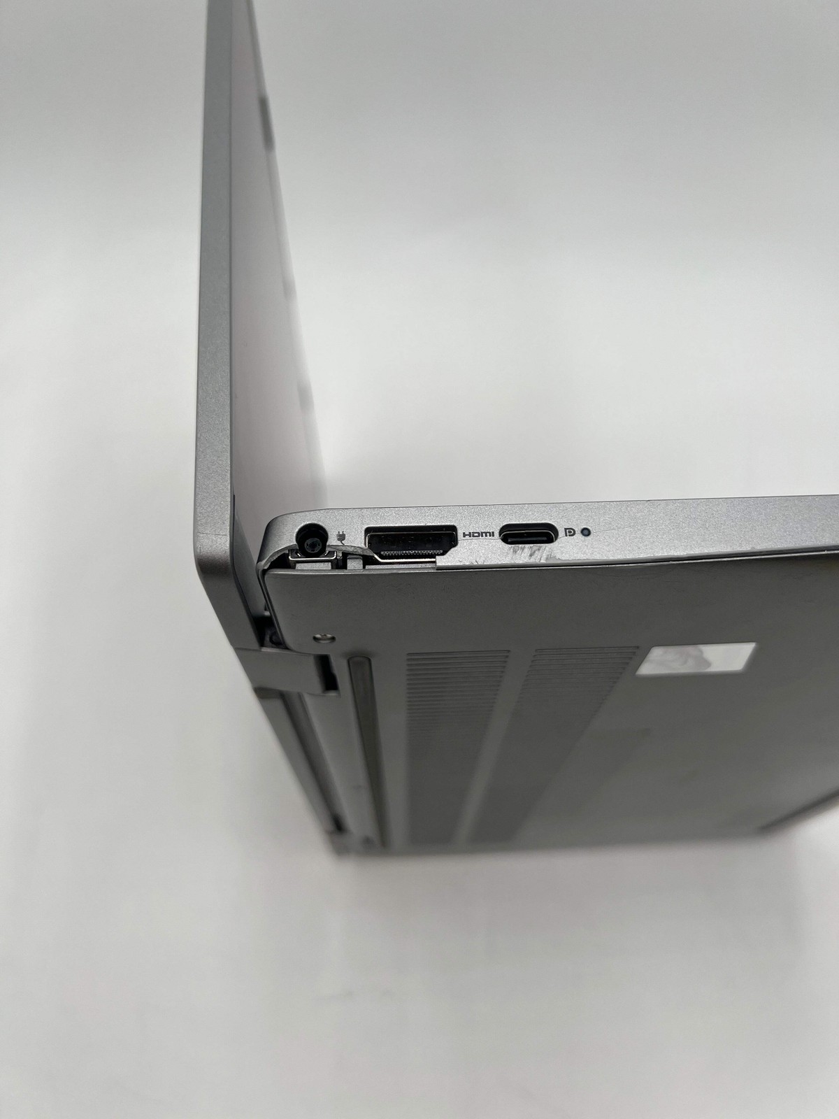 Dell Latitude 3330 Laptop i3 11th Gen 8GB RAM 256GB Gray Used