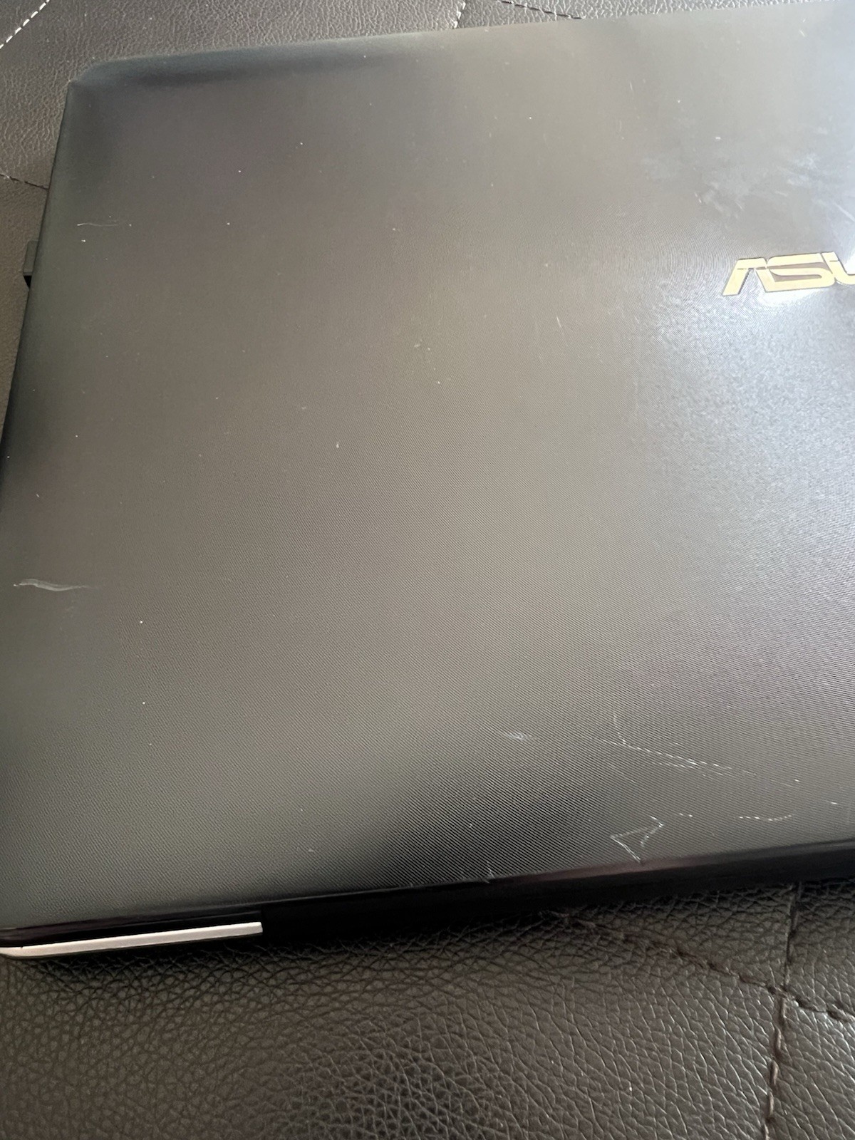 ASUS X555L Laptop Working – With Charger (Battery Needed Read Desc)