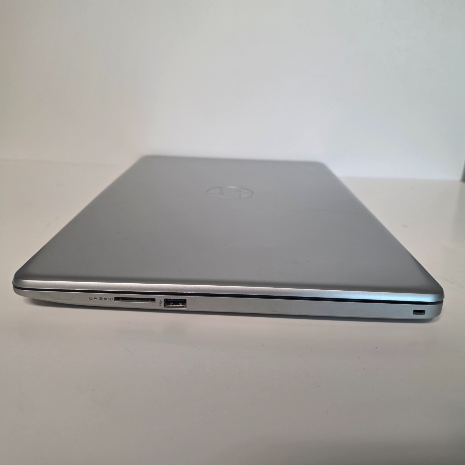 HP Notebook 17-by4633dx Laptop PC | Intel i5-1135G7 2.4GHz | 8GB RAM | No HDD A6