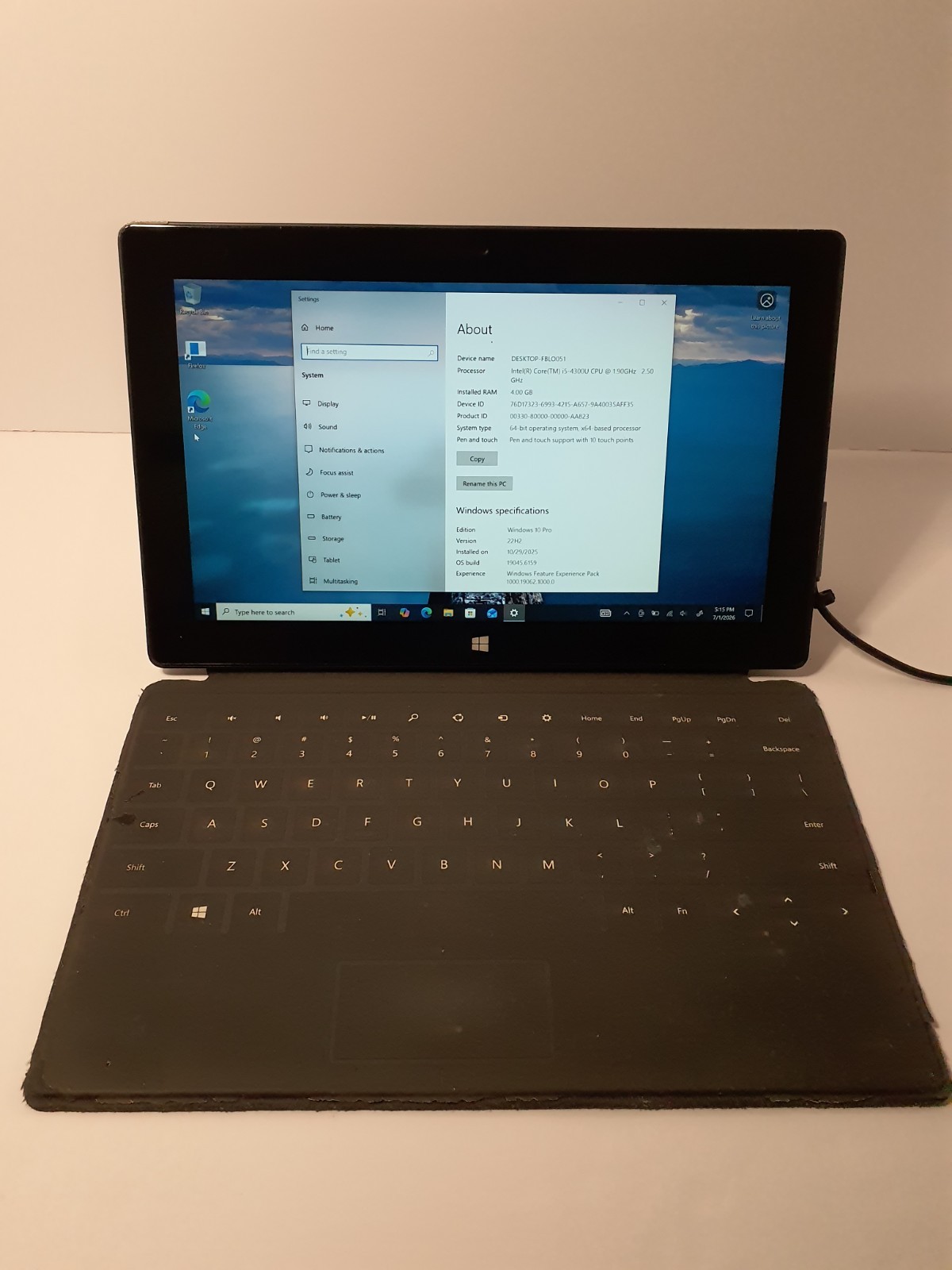Microsoft Surface Pro 2 1601 10.6in (128GB SSD, Intel Core i5-4300U, 1.90…