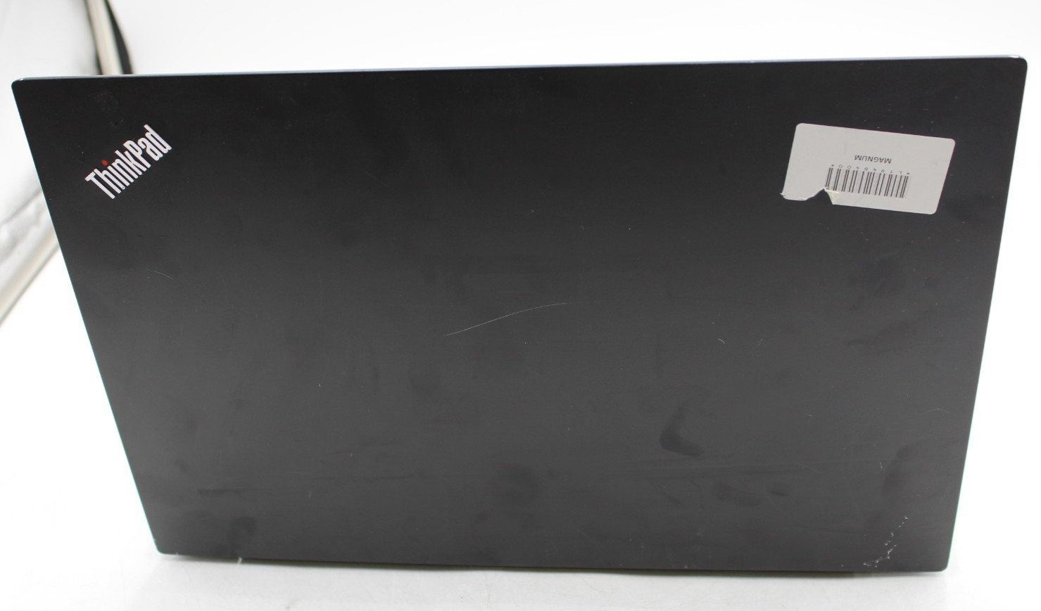 Lenovo ThinkPad E590 15.6in 256 SSD 8 GB RAM i5-8265U No OS