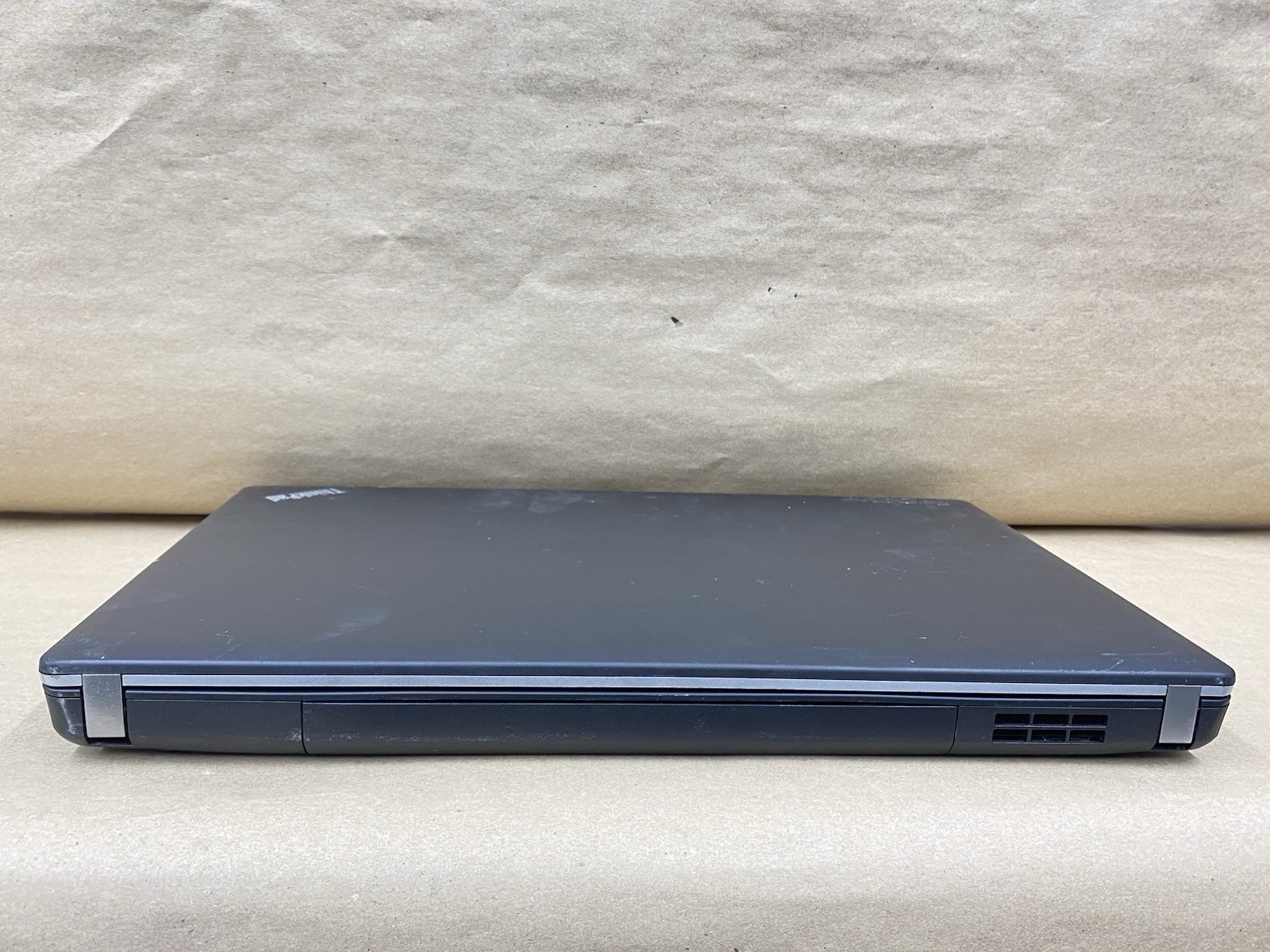 Lenovo E545 – 16″ 1366×768 – AMD A6-5350M – 8GB – 128GB SSD – Win 10 Pro