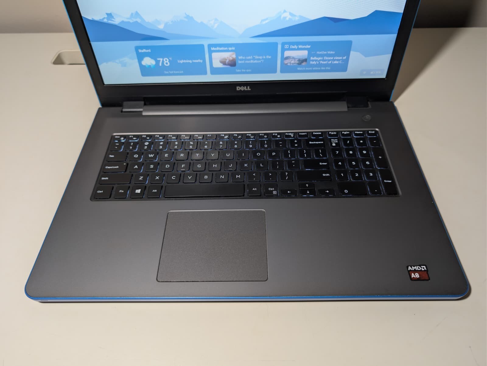 17″ Dell Inspiron 5755 Blue | AMD A8 16GB RAM 256GB SSD | HD+ Backlit Win 11 DVD