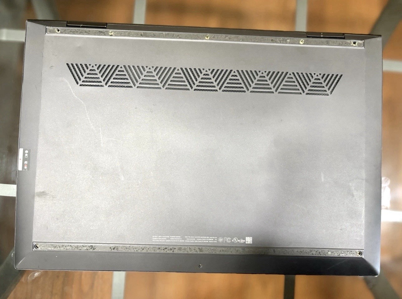 Hp Envy X360/ Ryzen 5 3500 U/ 8ram/ 256 SSD/Win 10pro/ Touch/ Charger Included