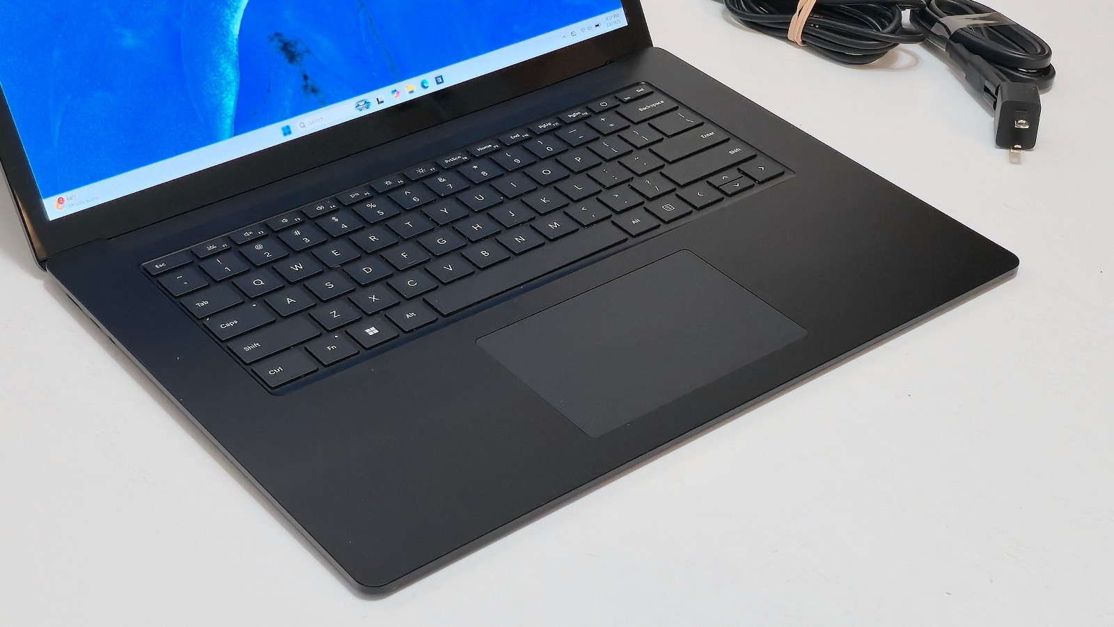 Surface Laptop 5 15″ (1979) Core i7-1265U , 16 GB RAM, 512GB SSD Touchscreen