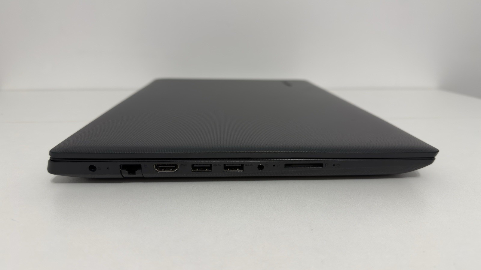 LENOVO IdeaPad 130-15AST AMD A6-9225 Radeon R4 4GB RAM 1TB SDD UPG Win10 Laptop