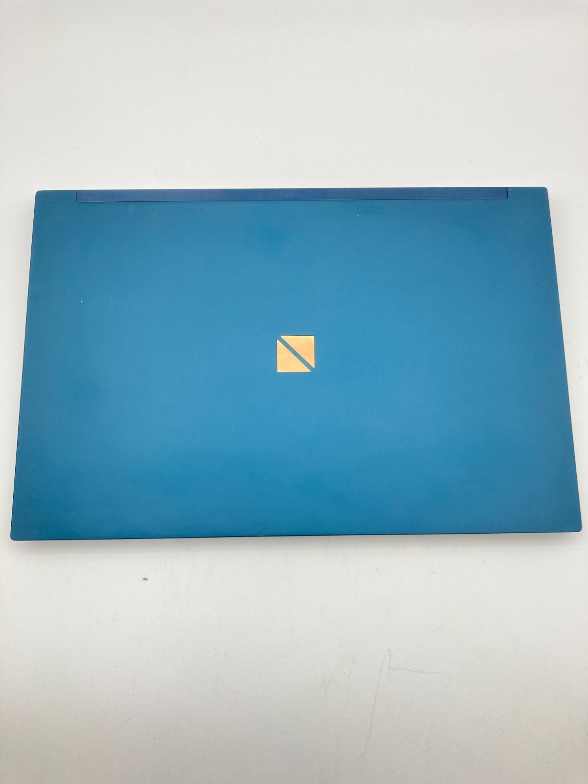 NEC Lavie PC-LV750RAL-E3 Core i7-9750H RAM 8GB SSD 512GB OLED 4K (3840×2160)