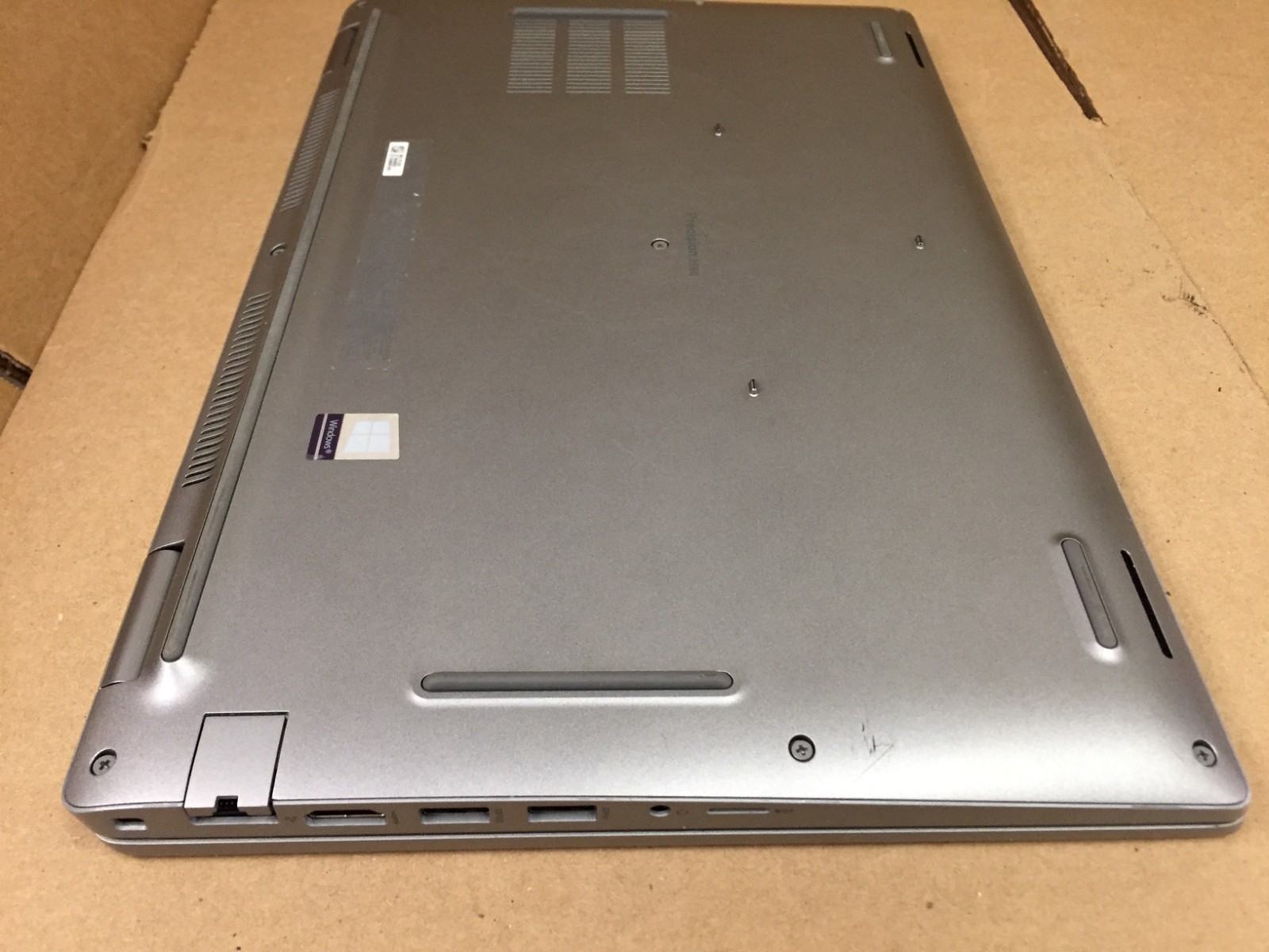 Dell Precision 3560 15.6″ FHD Laptop i5-1135G7 16GB RAM 256GB SSD Backlit w/ AC