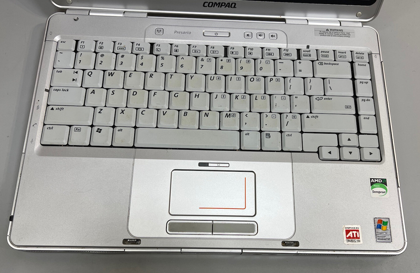 Compaq PRESARIO V2000 1.80GHz Mobile AMD Sempron 512MB RAM 0GB HDD