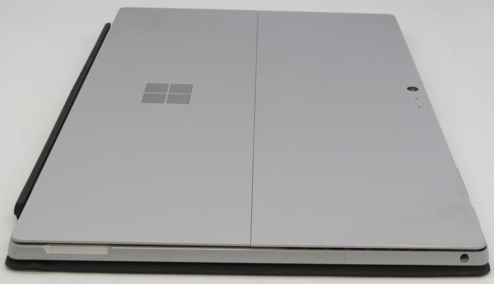 Surface Pro 5 i5-7300U @ 2.6GHz 8GB DDR3 256GB SSD 12″ No OS/AC