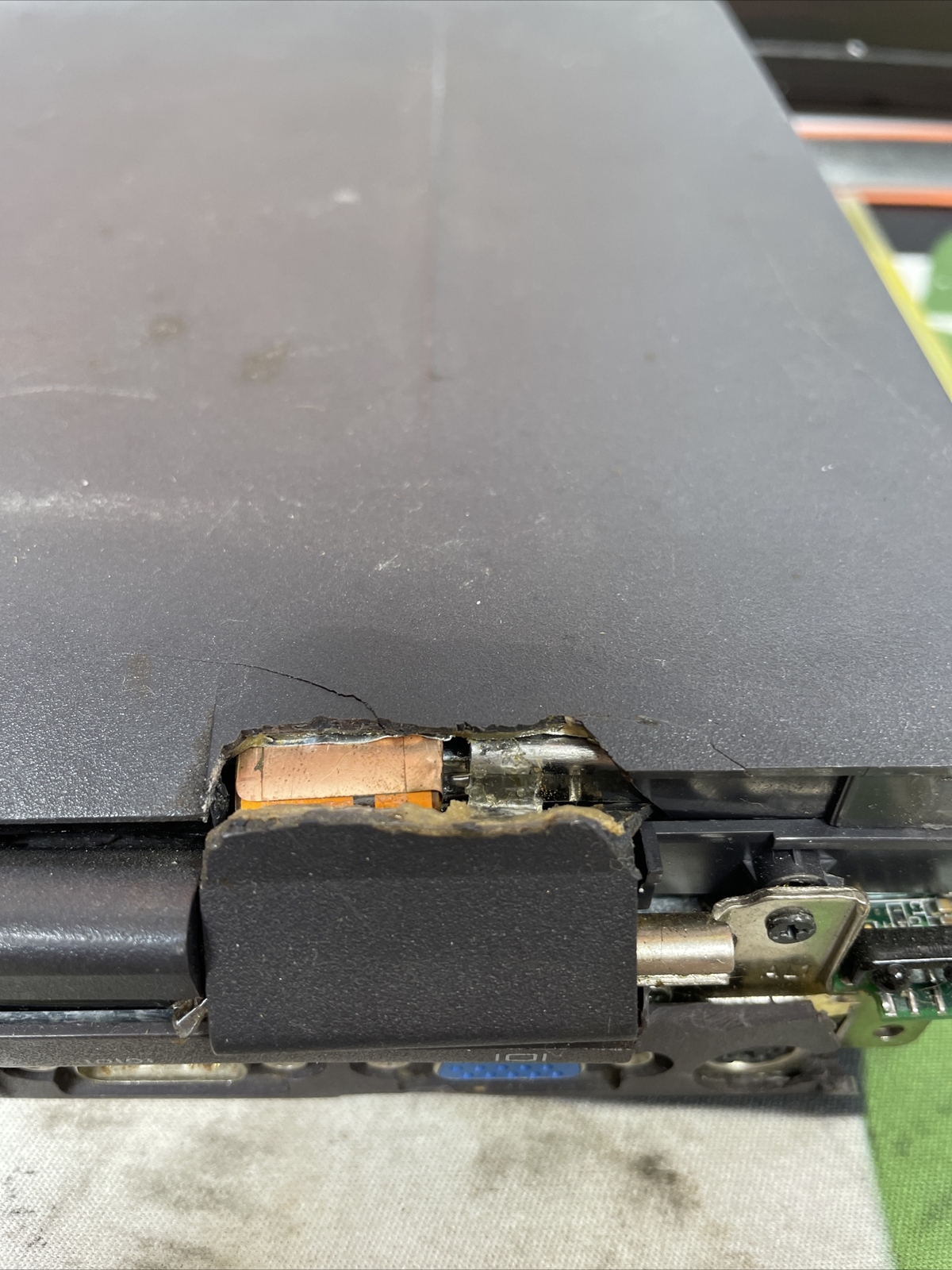 Vintage Dell Latitude CPi PPL Laptop NO OS NO HDD 64MB Pentium II @266MHz