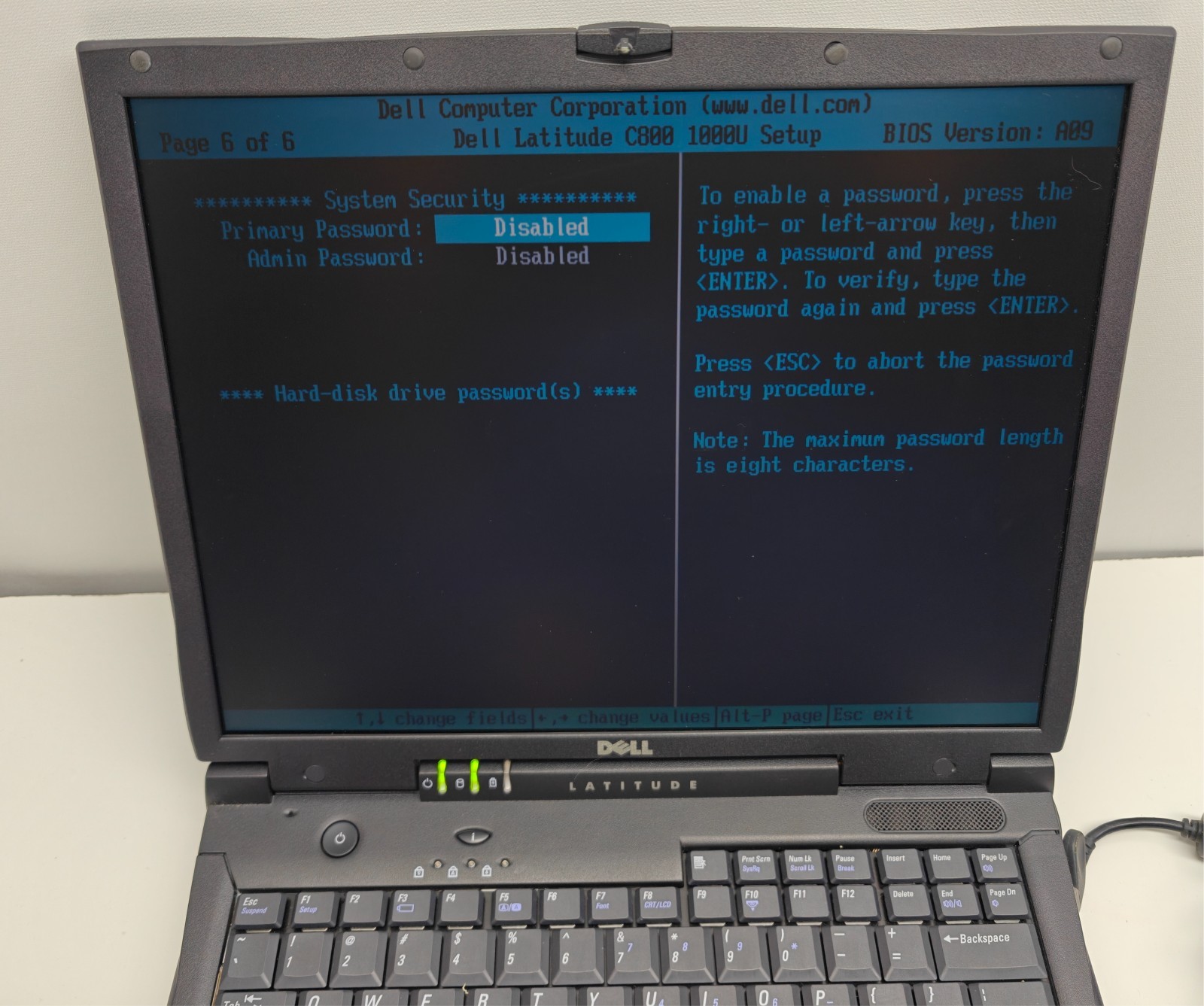 Dell Latitude C800 Intel Pentium III 16MB RAM FOR PARTS OR REPAIR ATI NO HDD CD