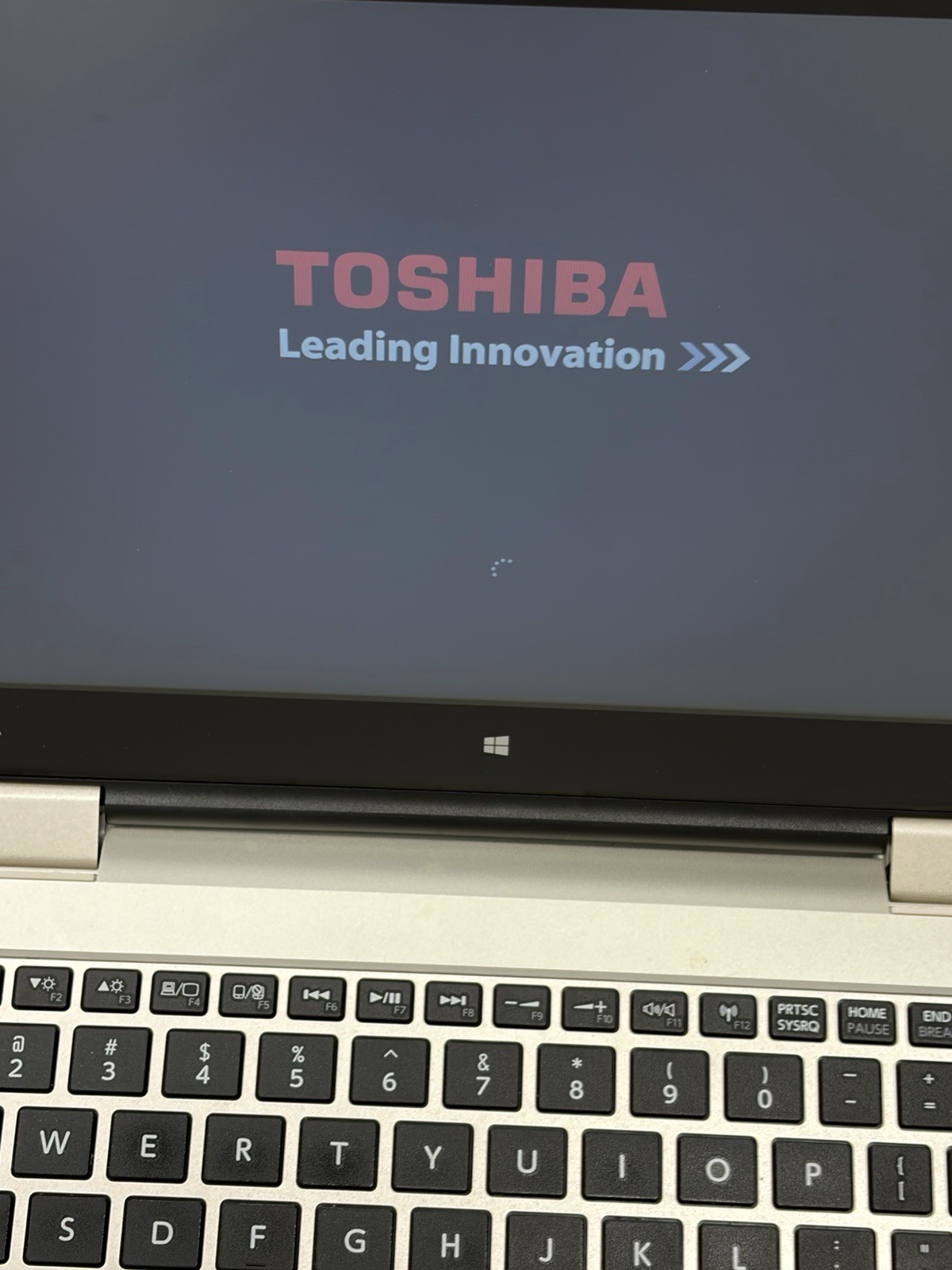 Toshiba Satellite Radius 11 L15W-B1302 HD Touchscreen 11.6″ Laptop
